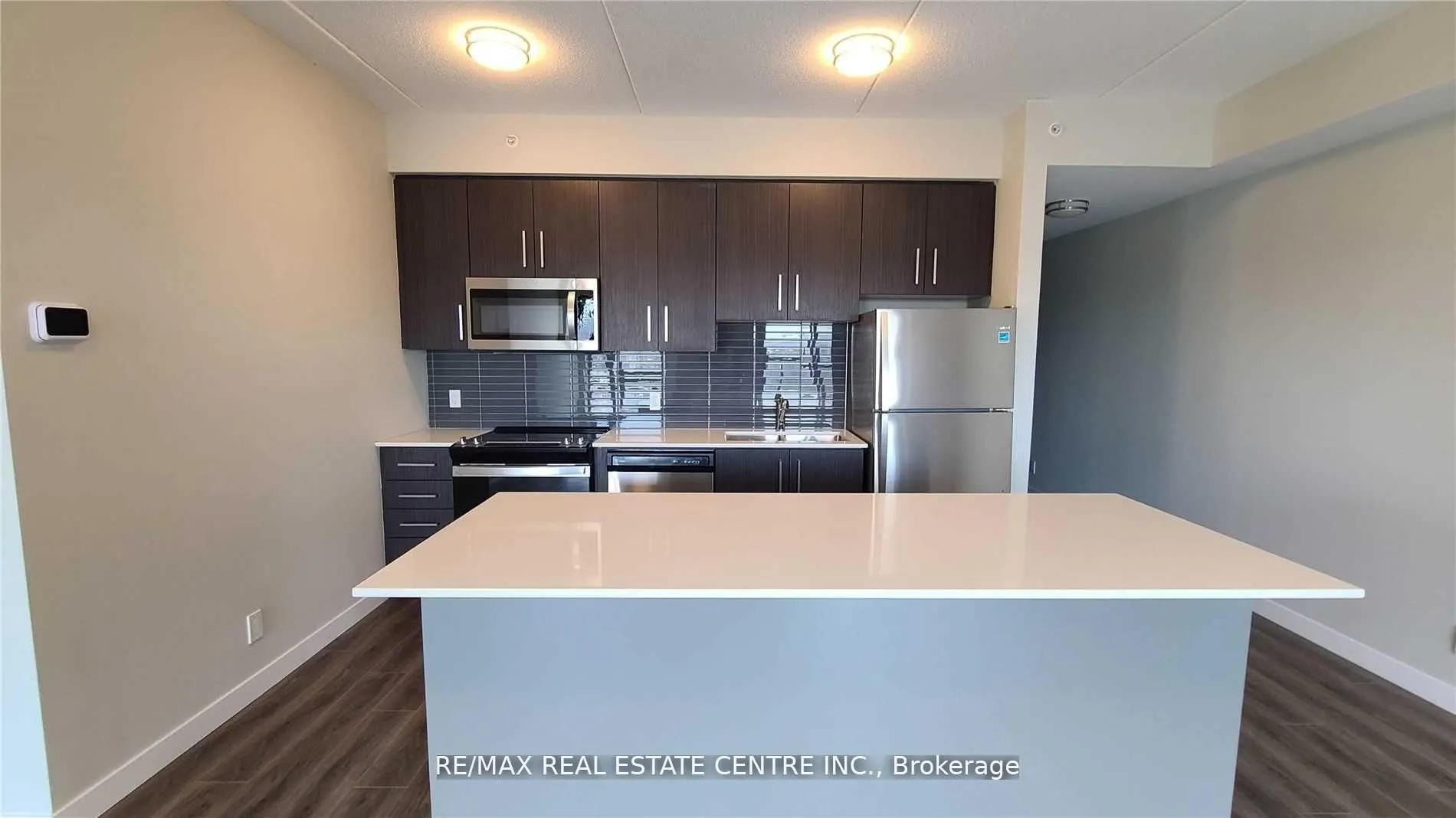 15 Queen Street S #1007