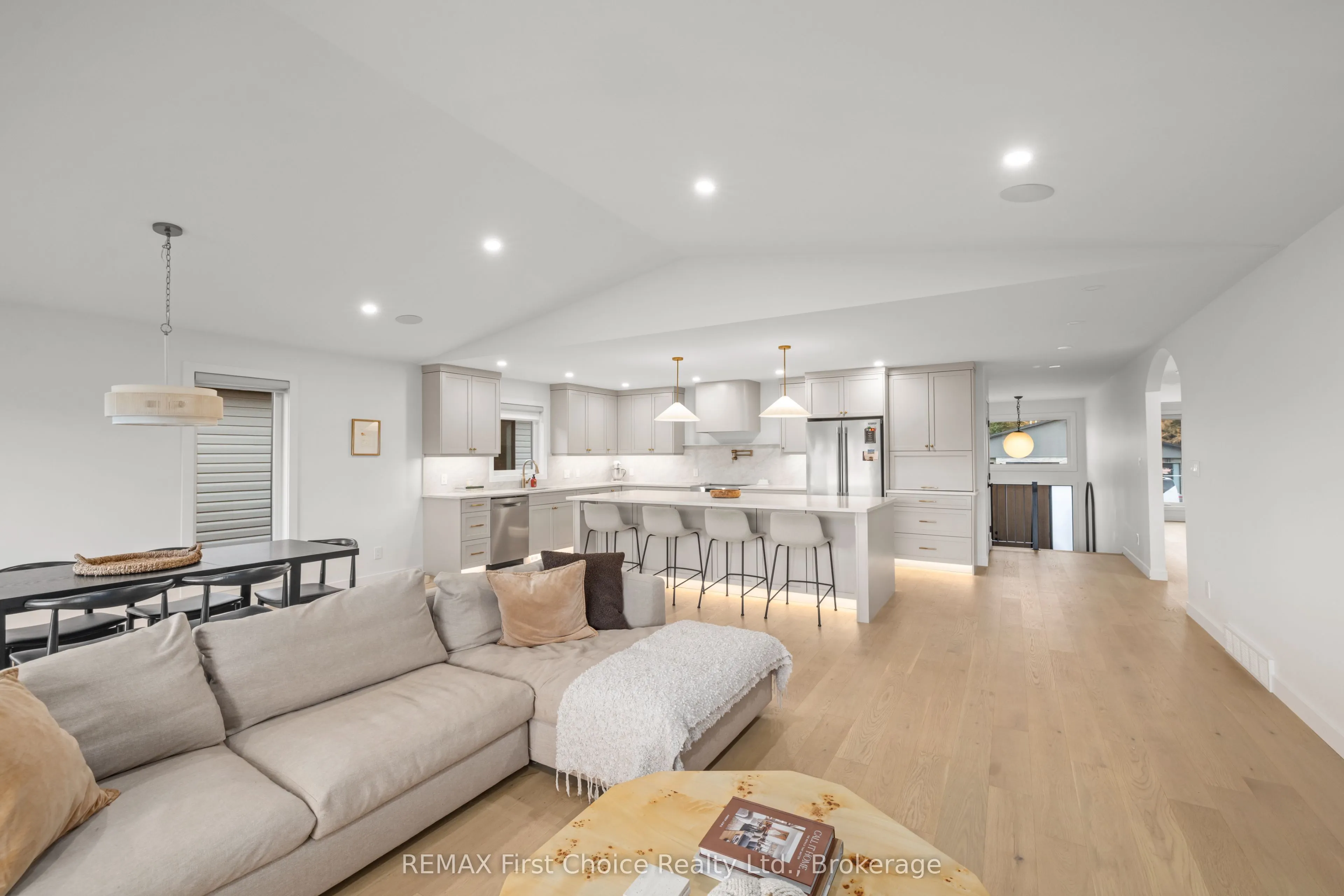 186 BRUIN Crescent