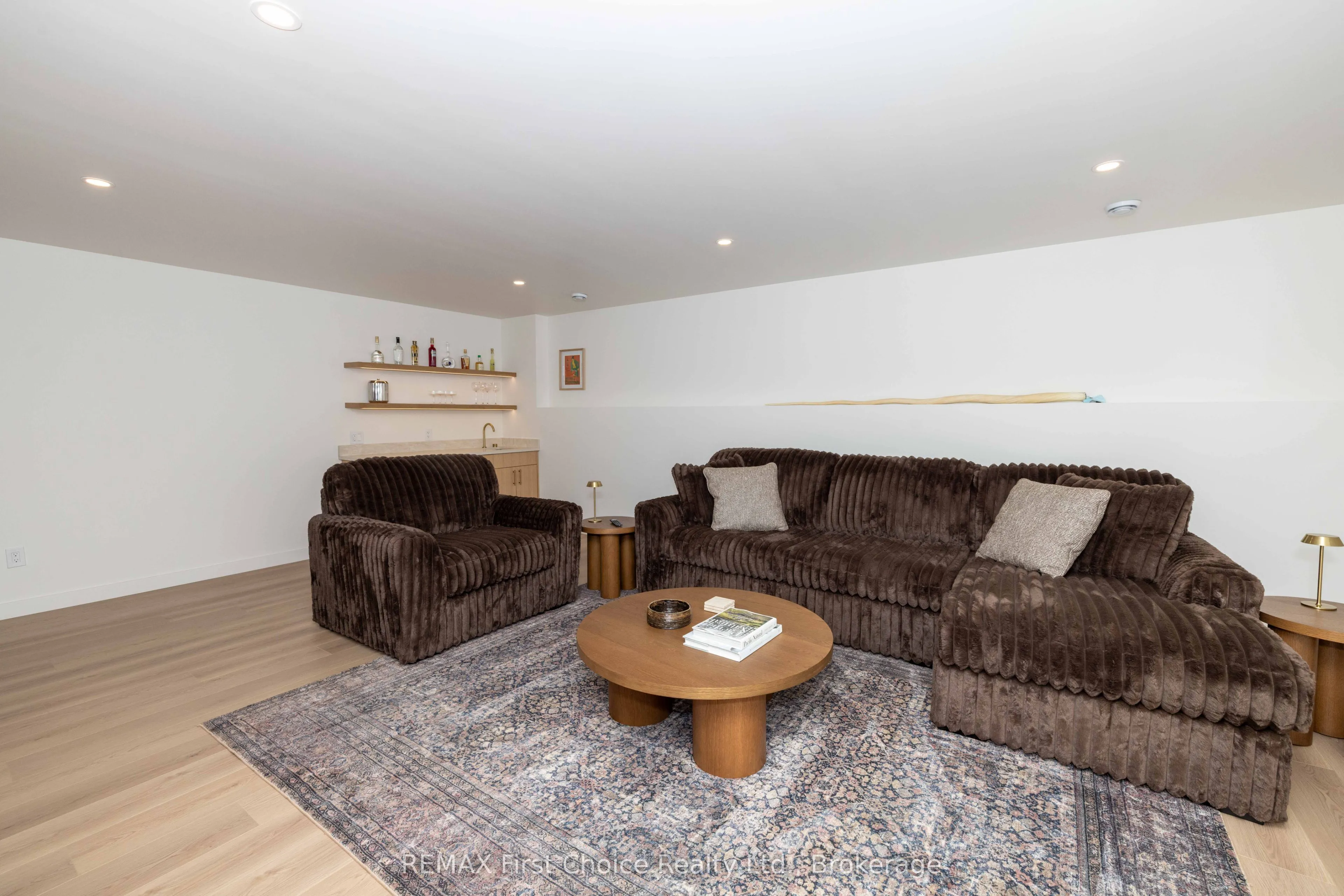 186 BRUIN Crescent