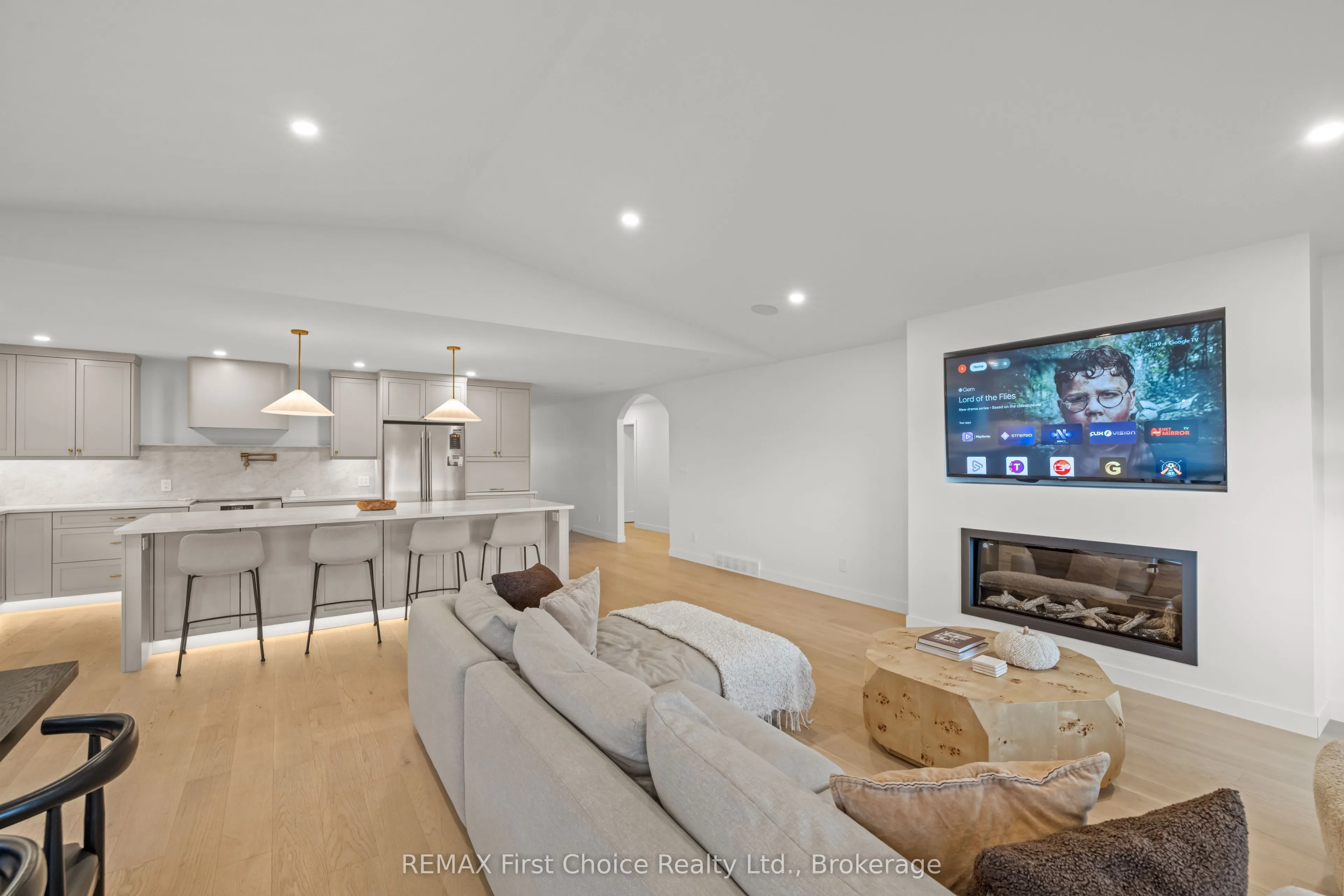 186 BRUIN Crescent