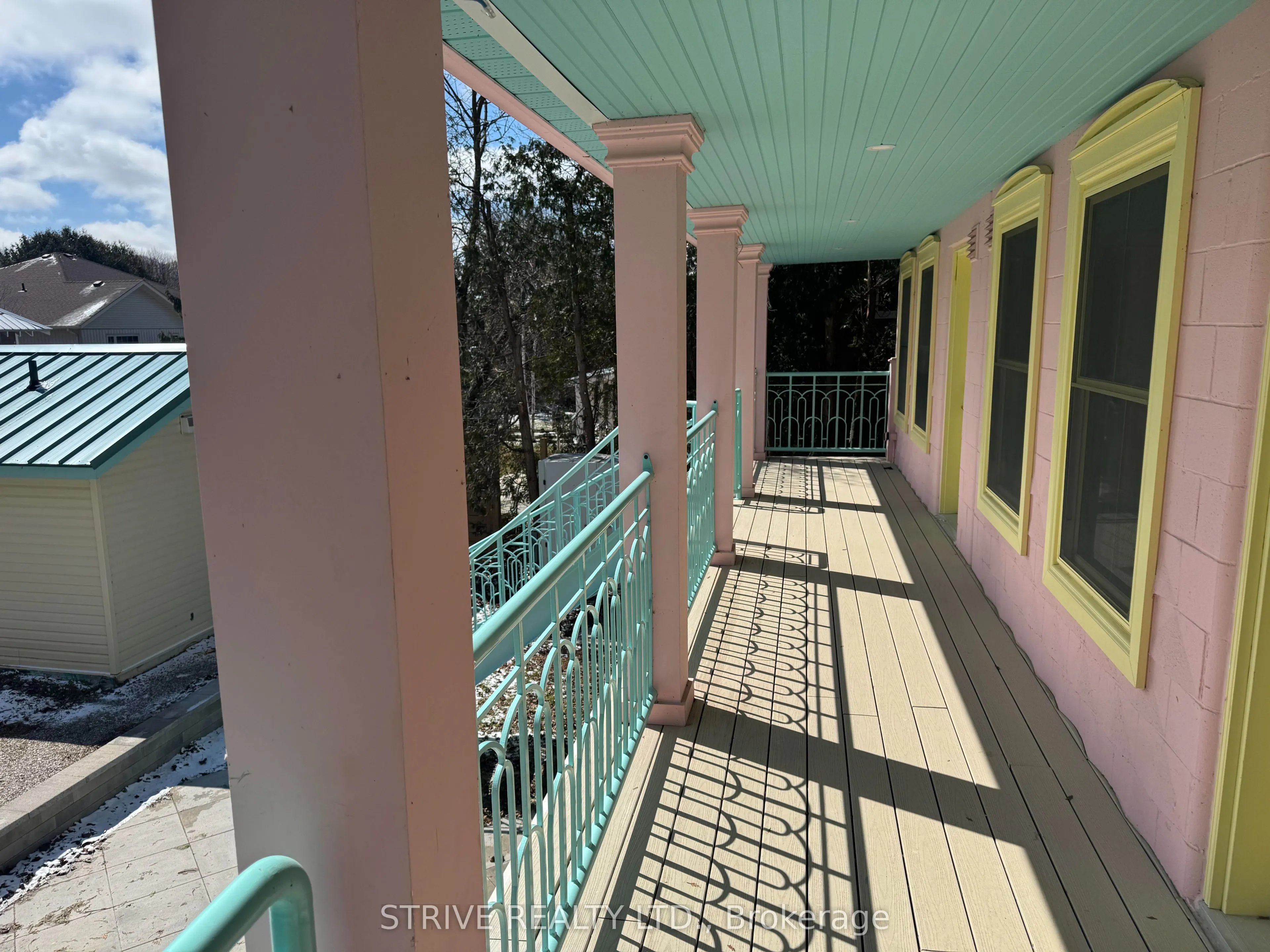 20 Front Street
