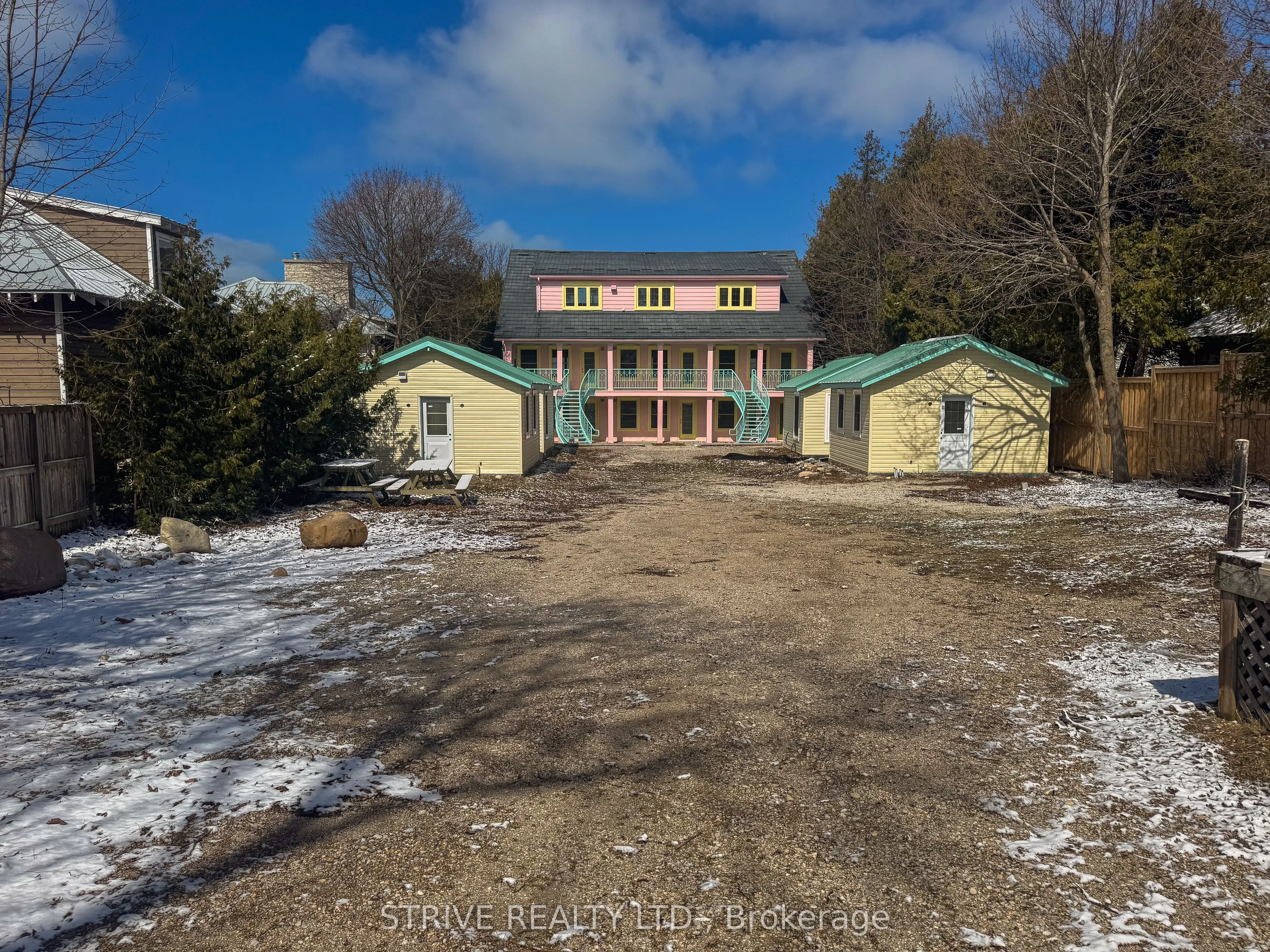 20 Front Street