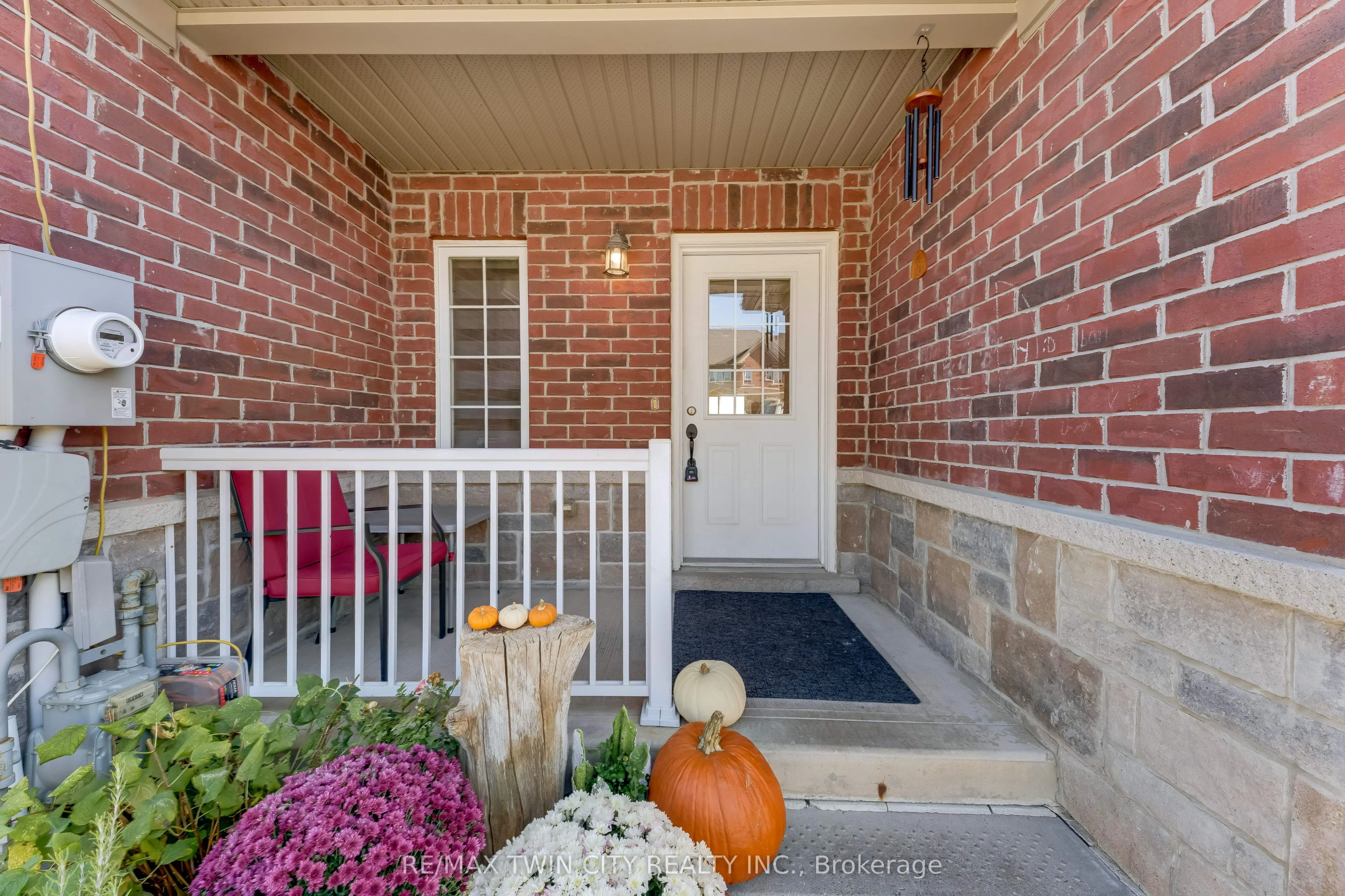 639 CRAWFORD Crescent