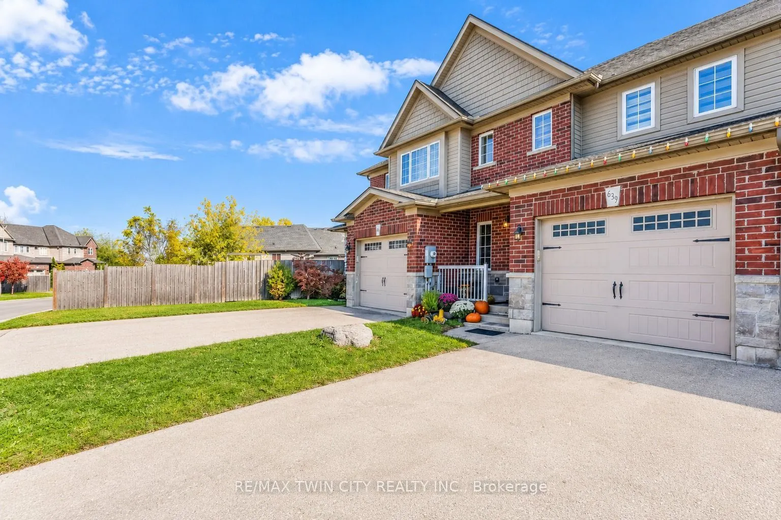 639 CRAWFORD Crescent
