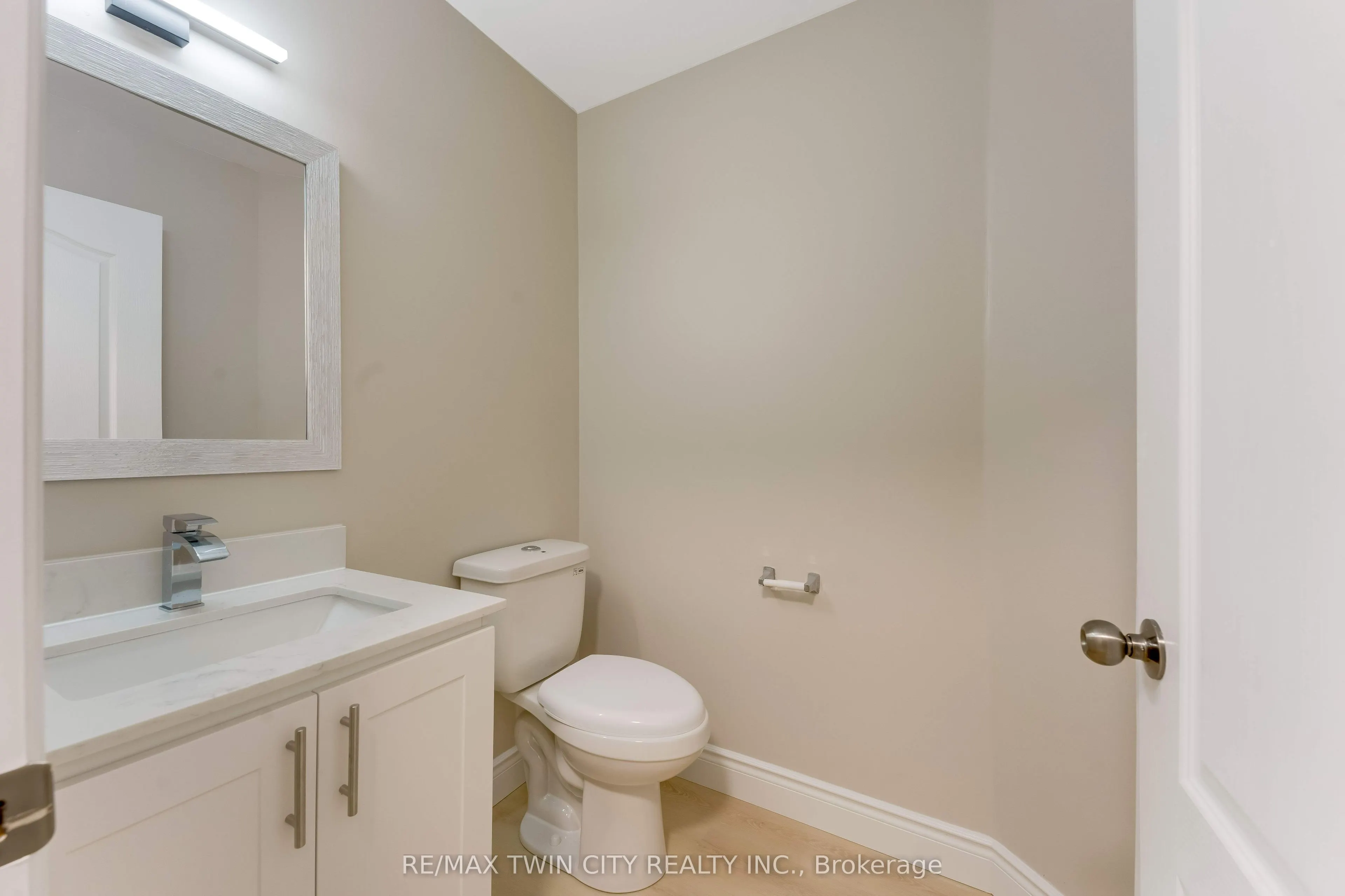 639 CRAWFORD Crescent
