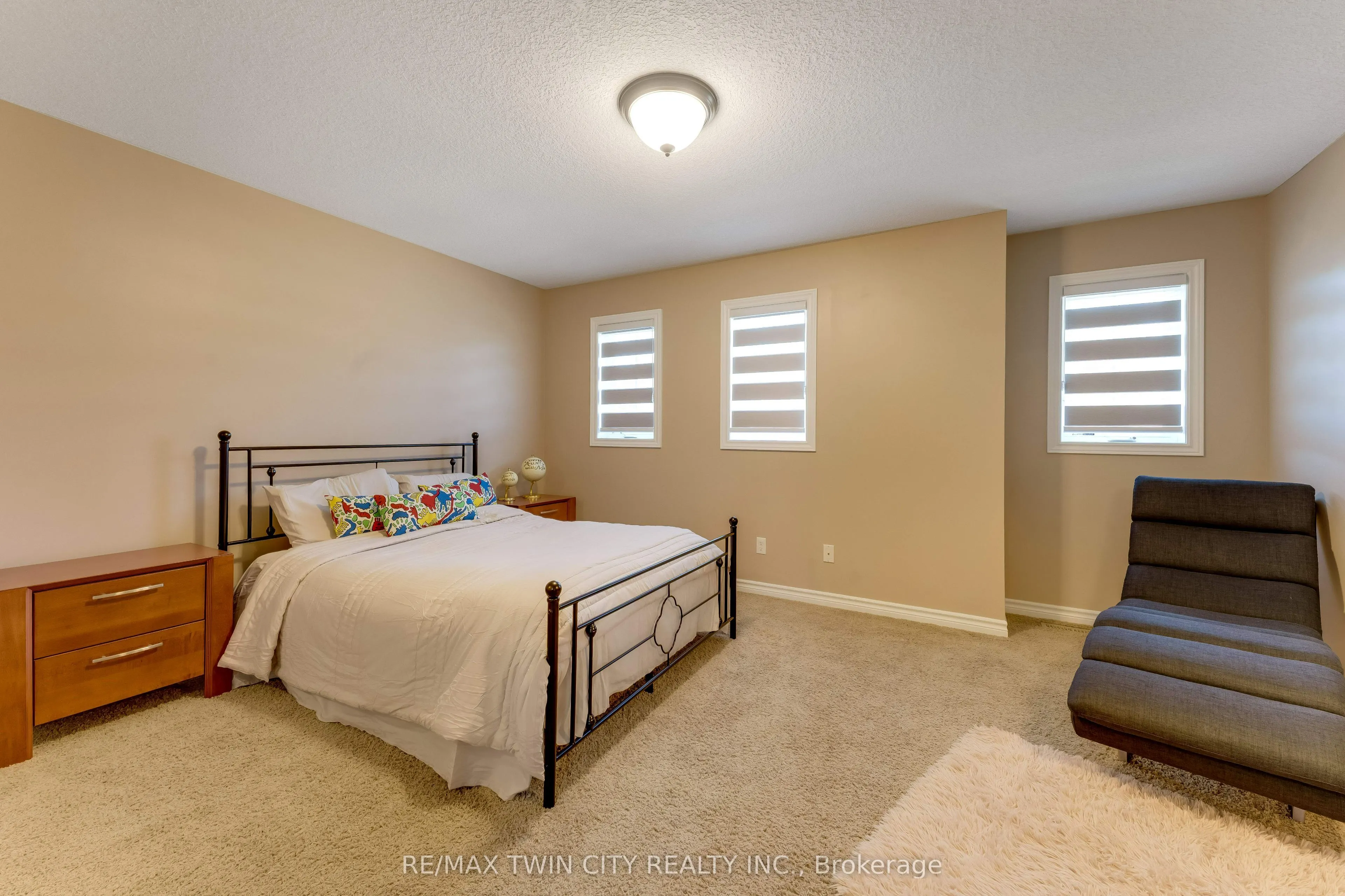 639 CRAWFORD Crescent
