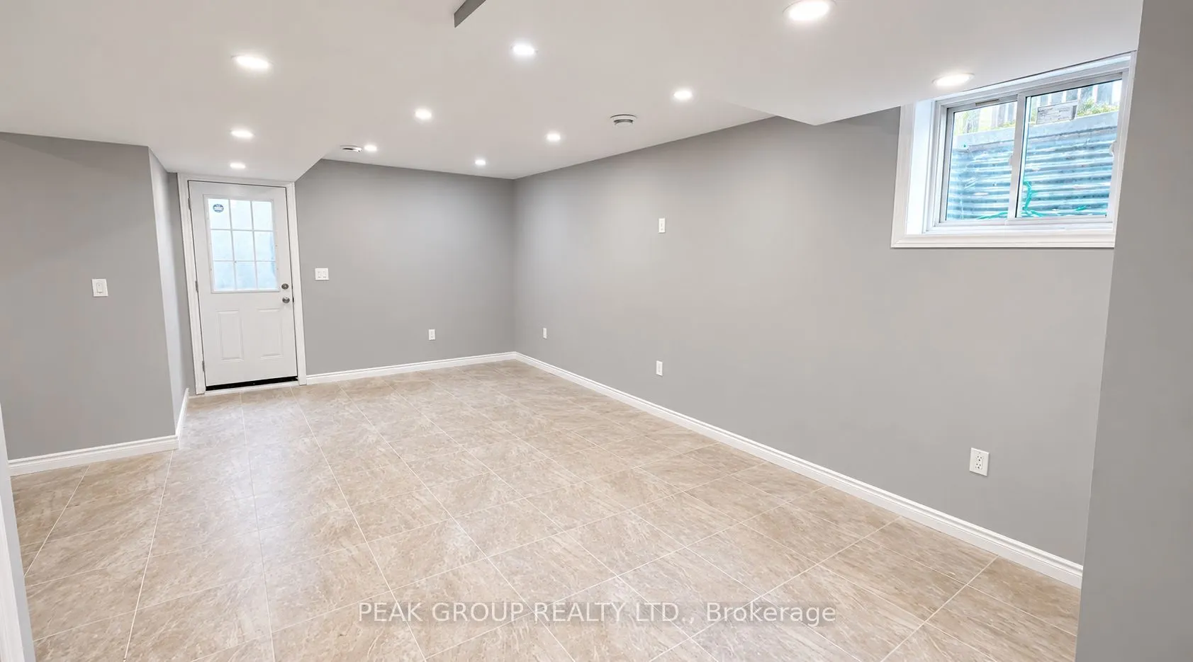 4567 Ryerson Crescent #LOWER