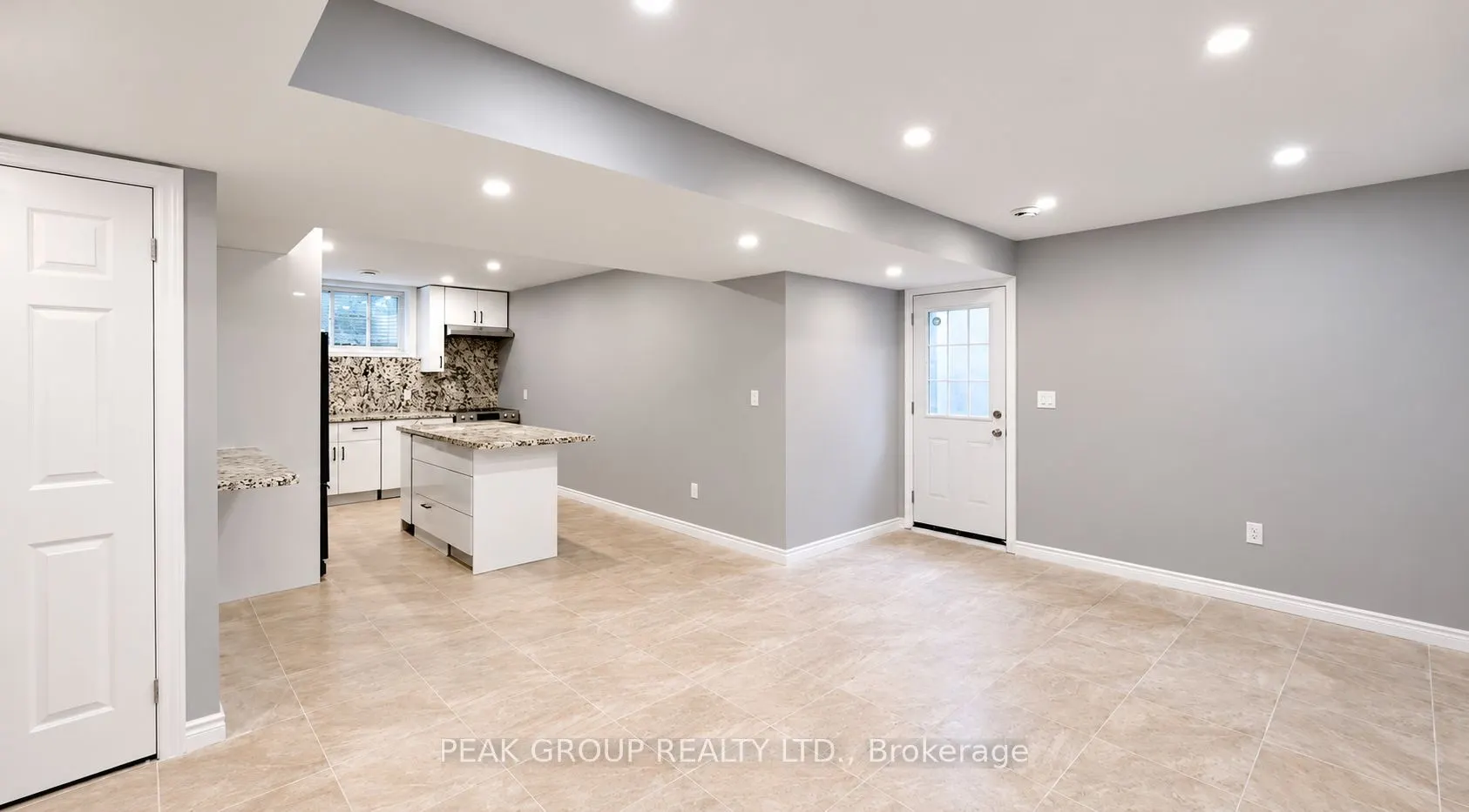 4567 Ryerson Crescent #LOWER