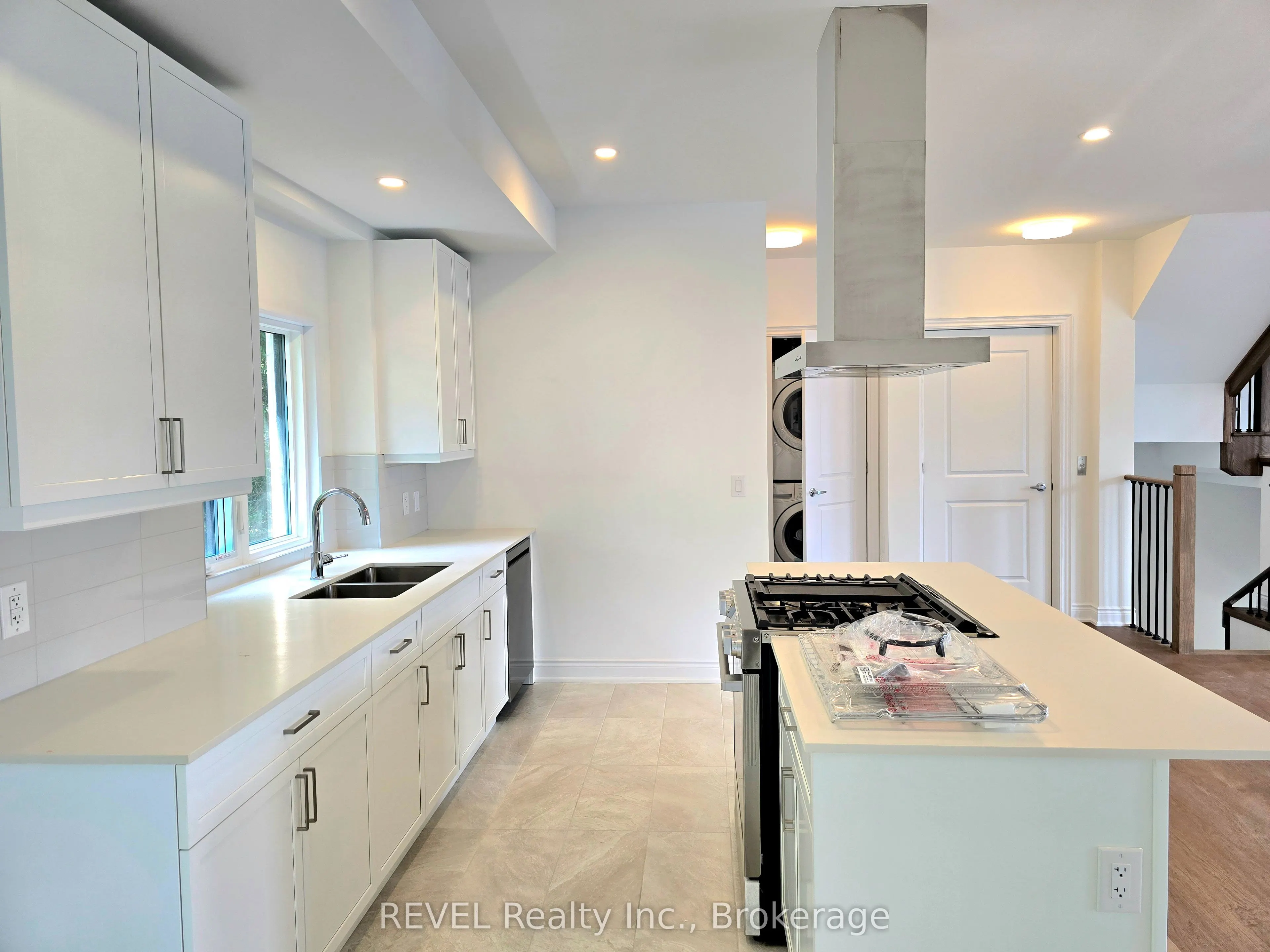15 Lake Street #2