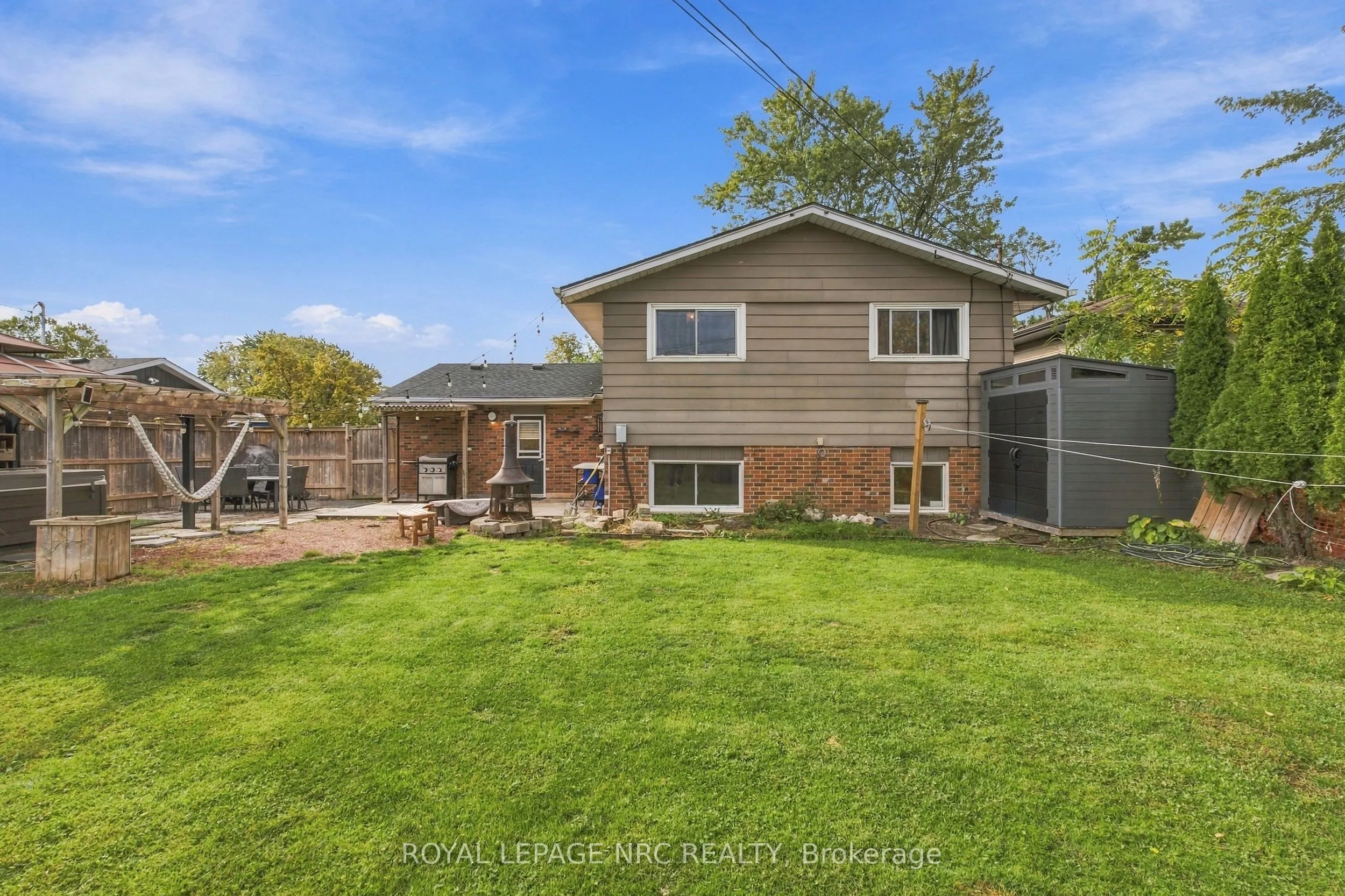 26 PINEHURST Drive