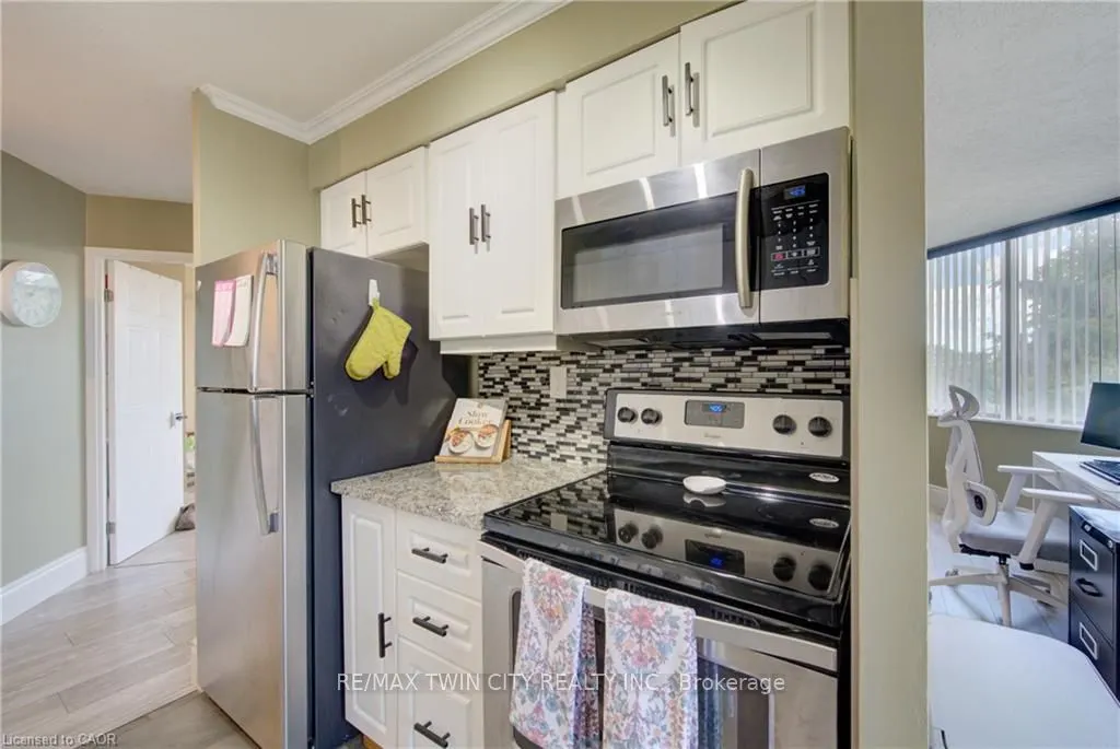 3227 KING Street E #409
