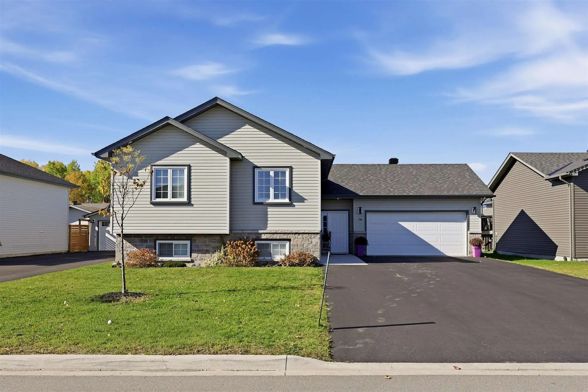 76 Crestwood Avenue