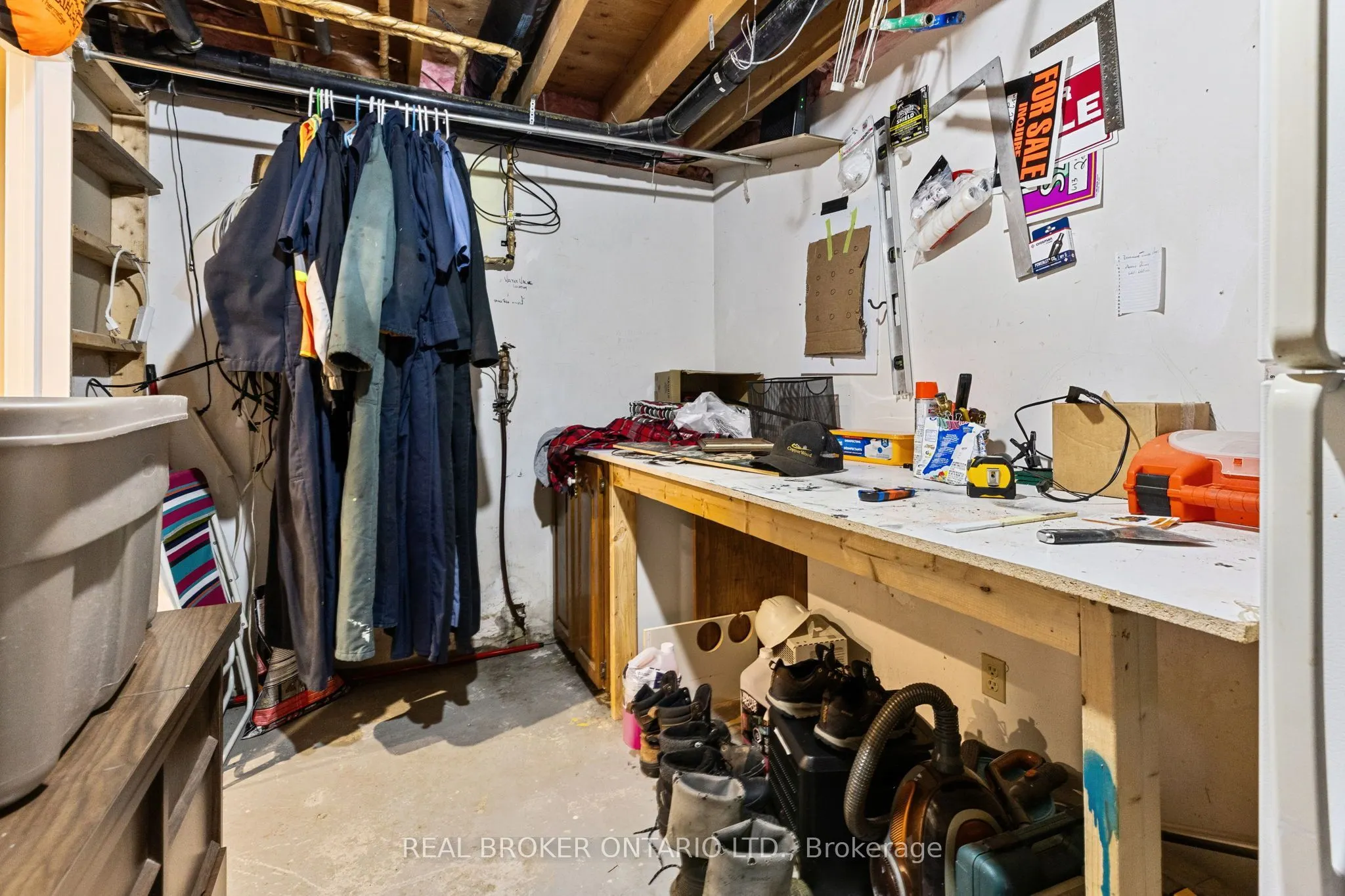 316 Clothier Street W