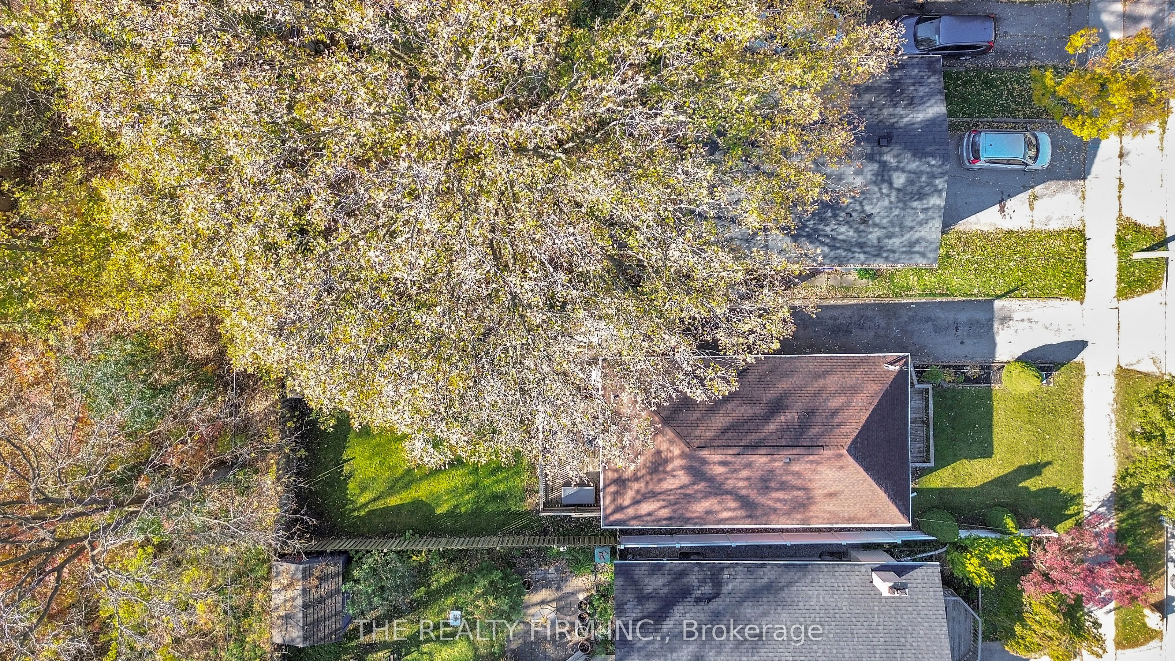 119 Emery Street W