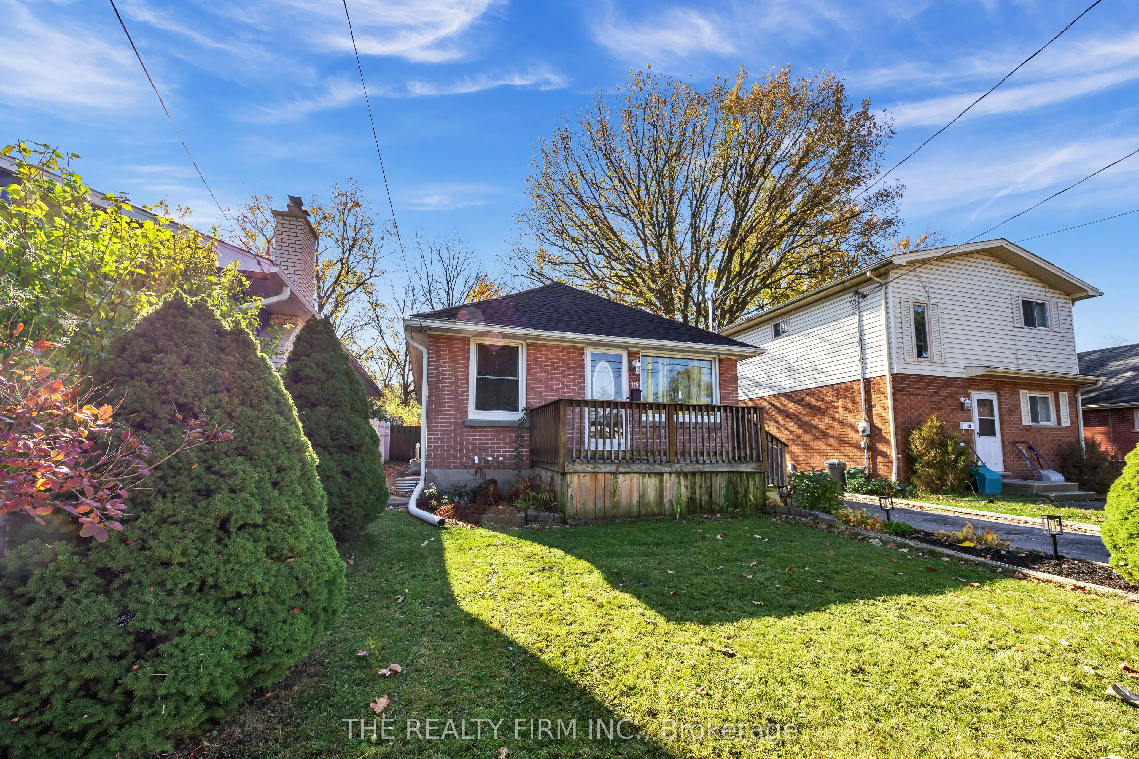 119 Emery Street W