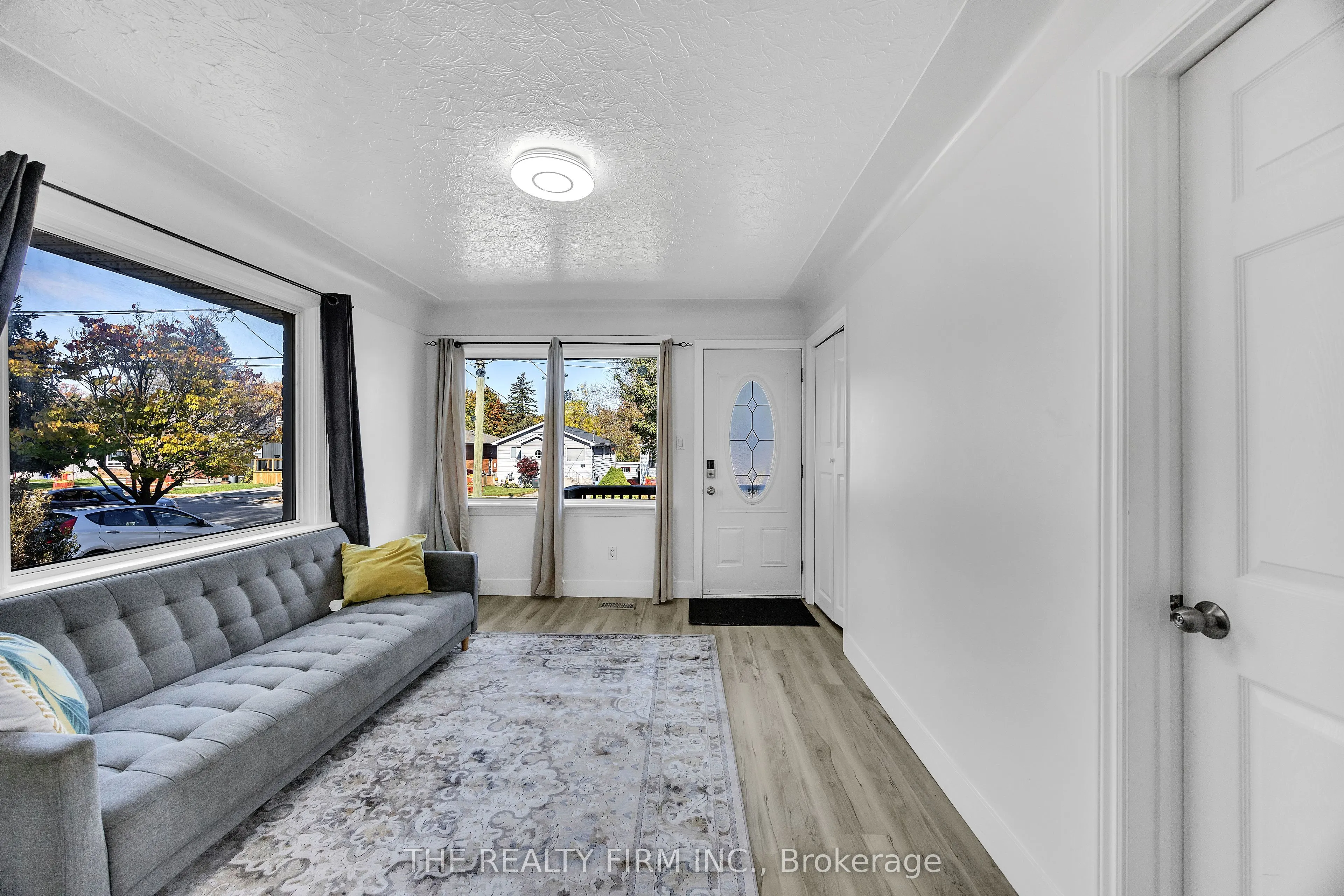 119 Emery Street W