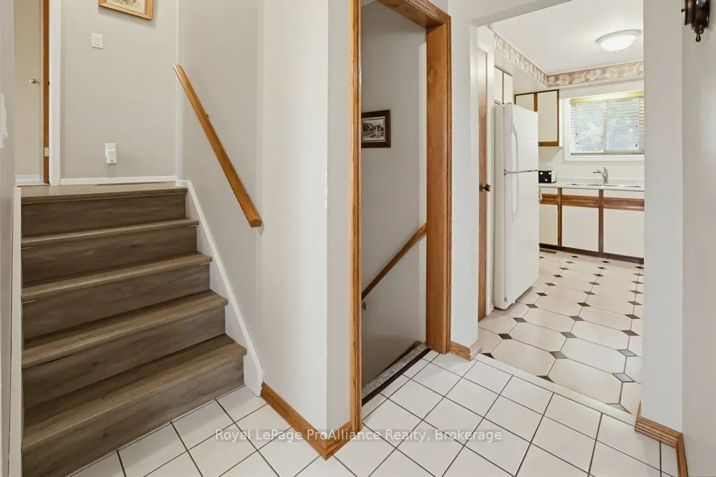 7 Yates Court