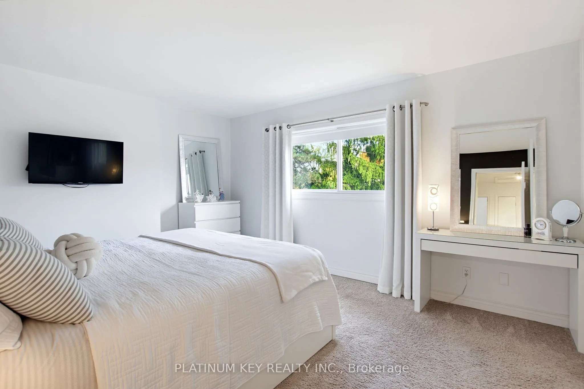 1328 Commissioners Road W #12