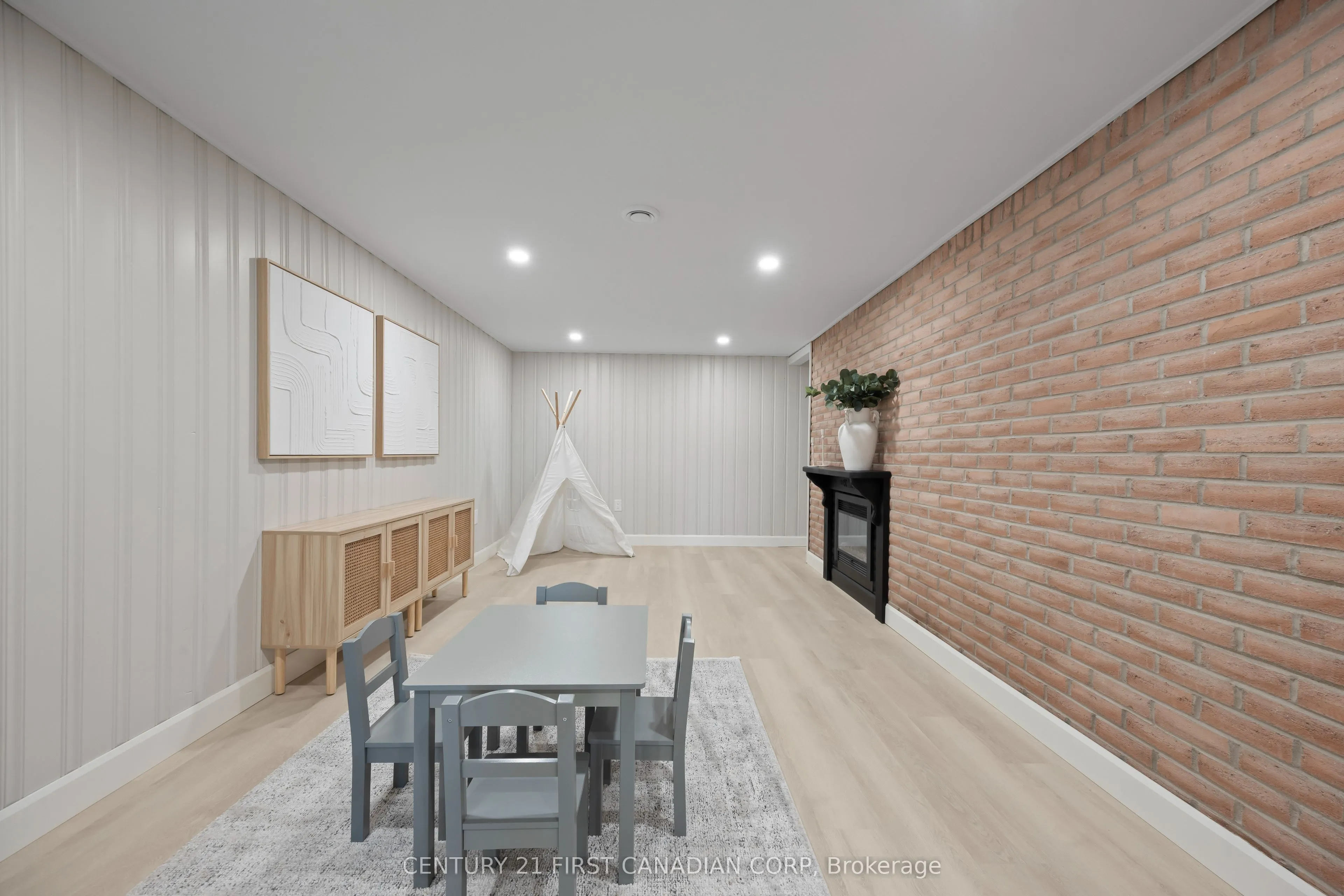 34314 Denfield Road