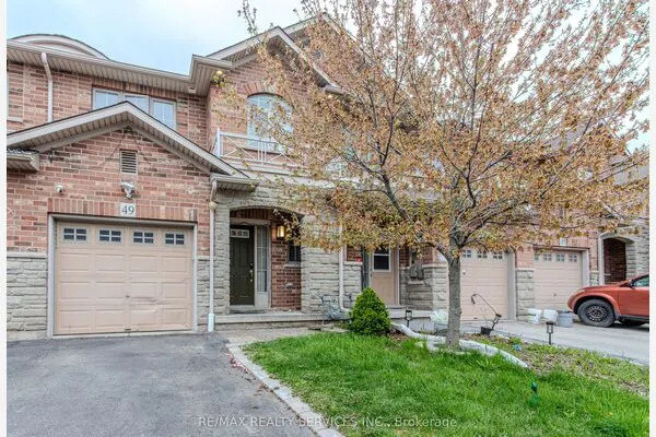 49 Marina Point Crescent N