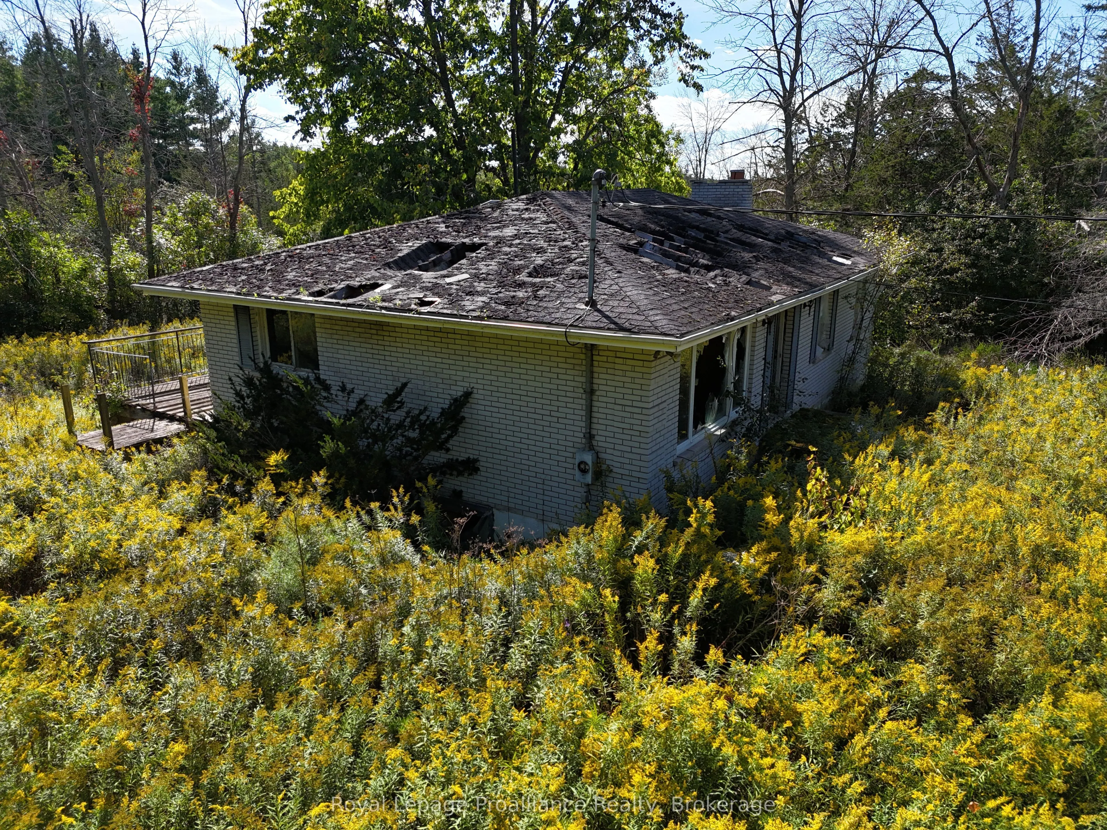 544 Lazier Road