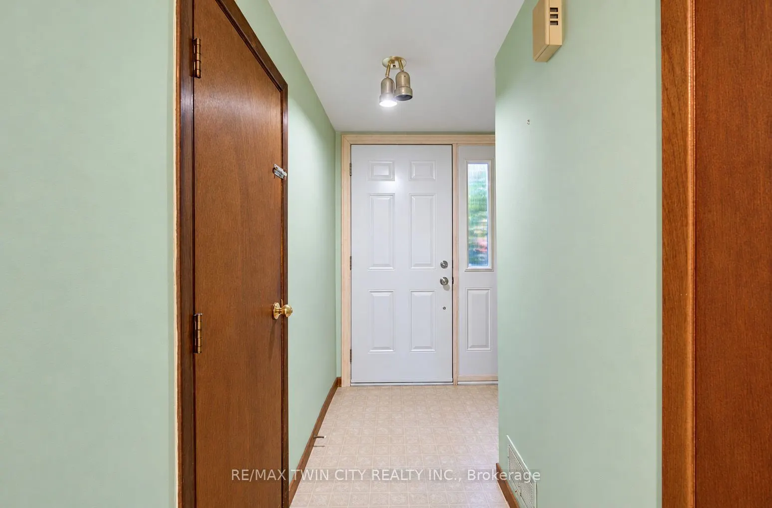 187 Grulke Street #20
