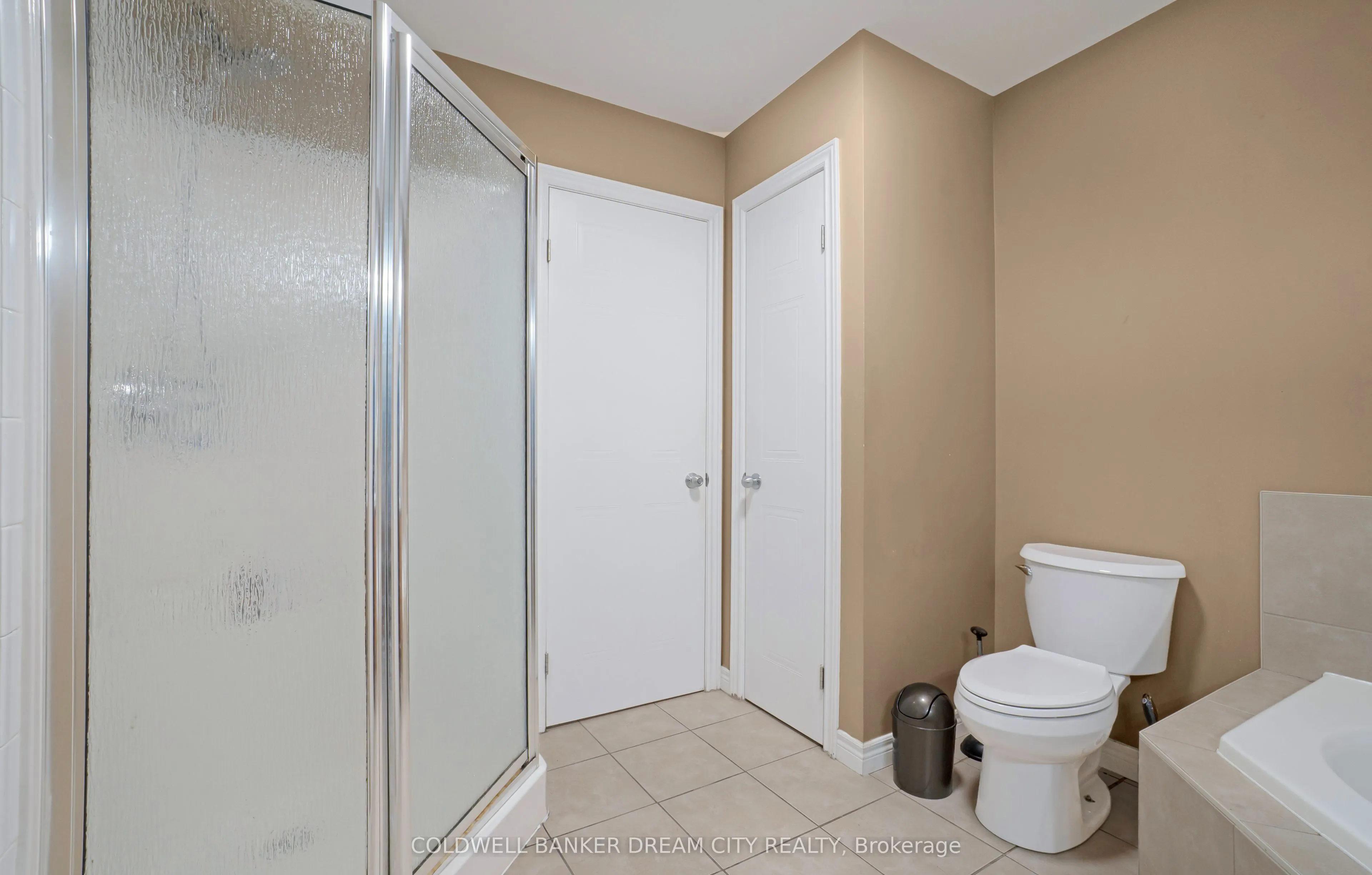 976 Kimball Crescent