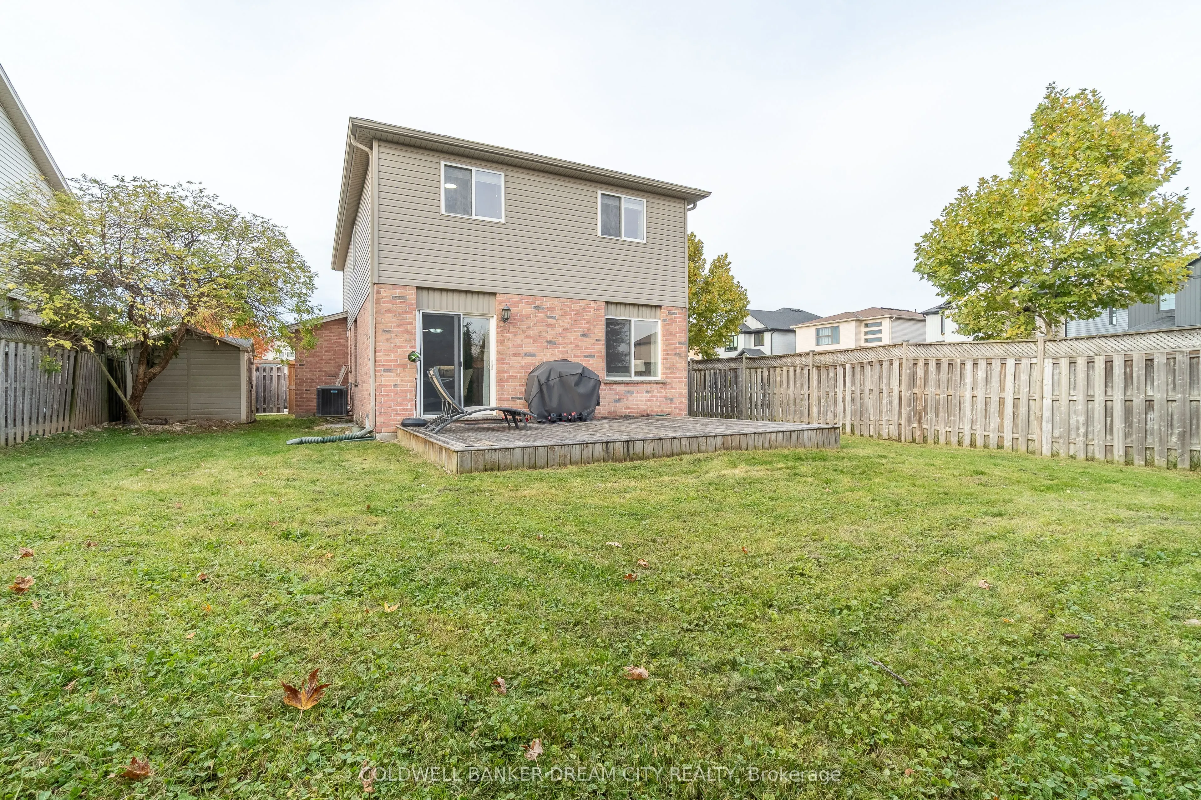 976 Kimball Crescent