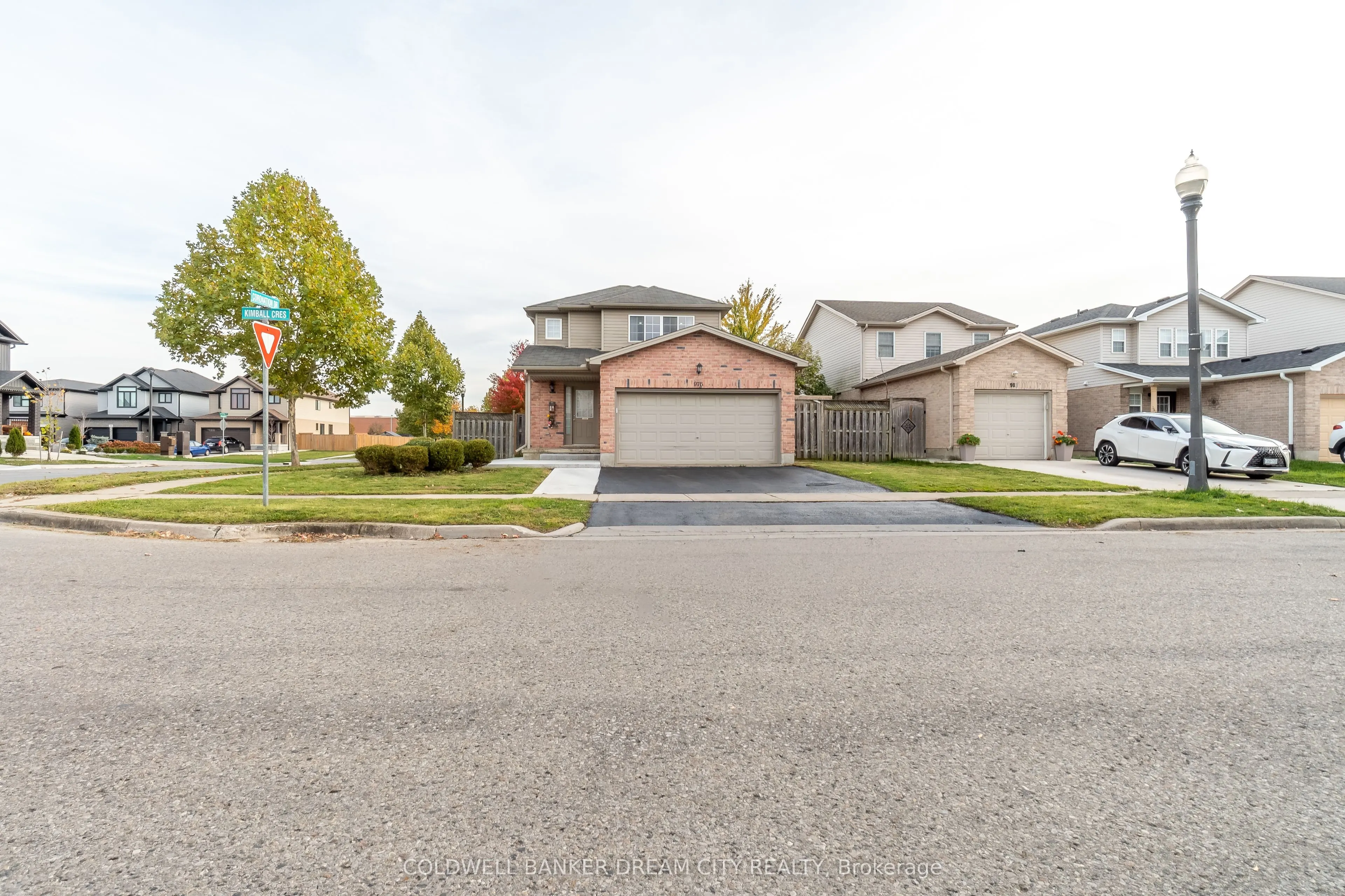 976 Kimball Crescent