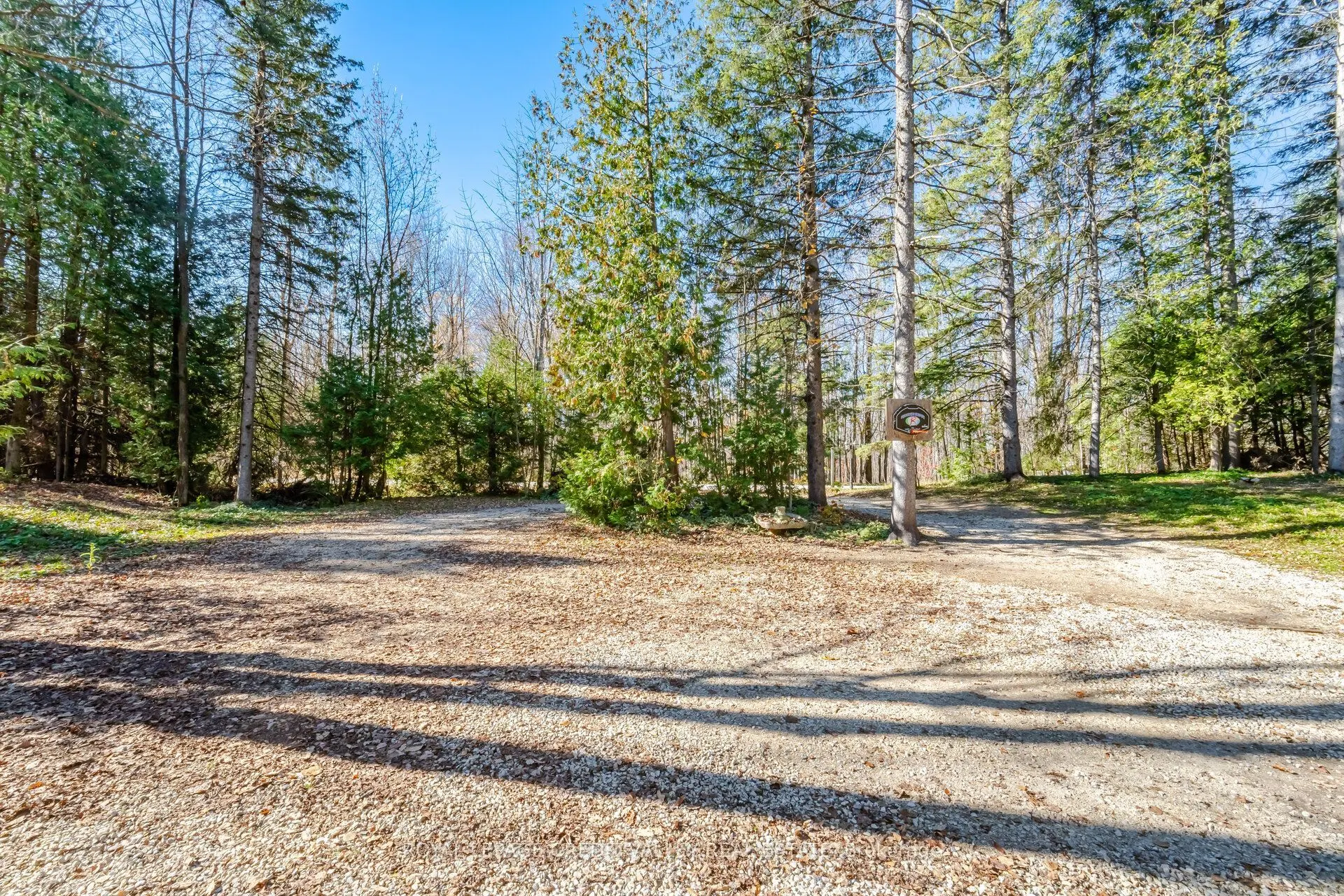 574291 Side Road 40