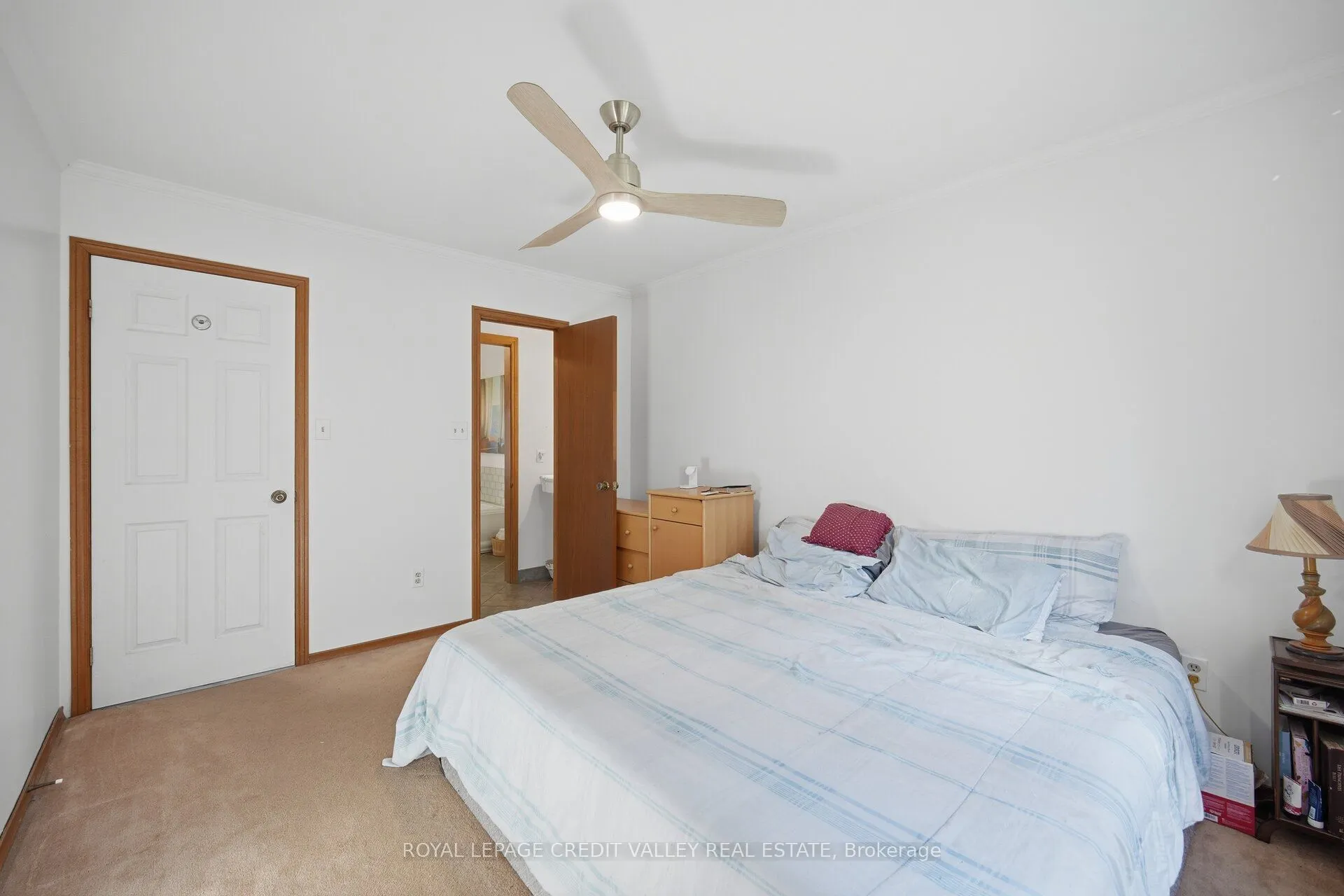 574291 Side Road 40
