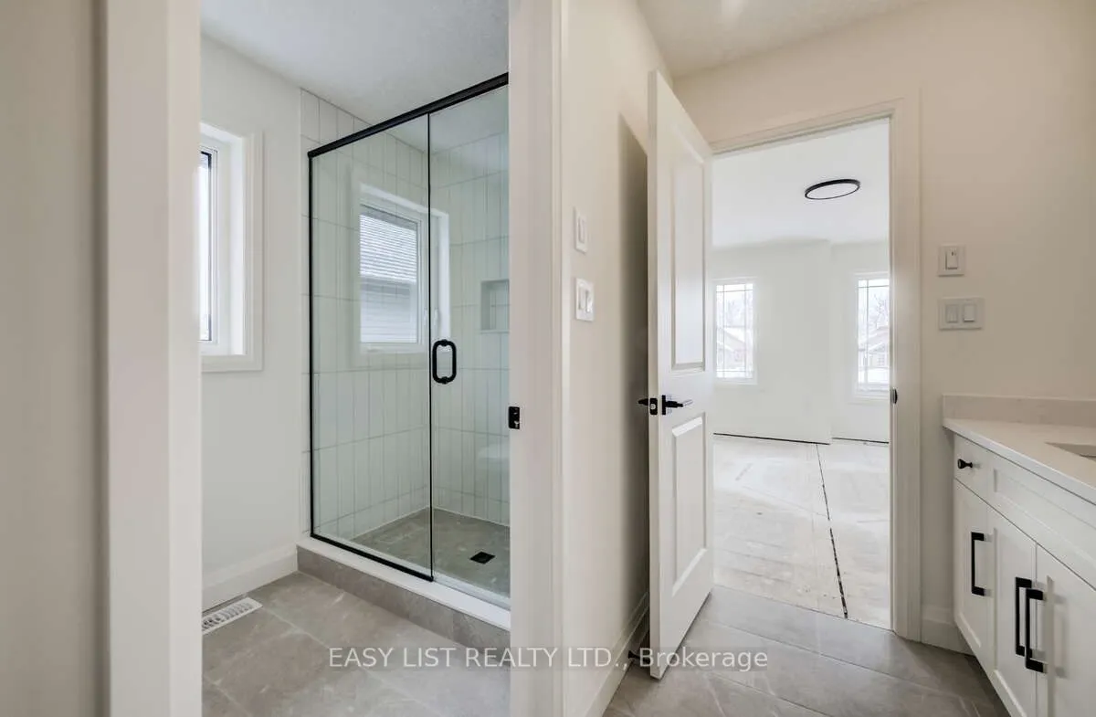 487 Black Street