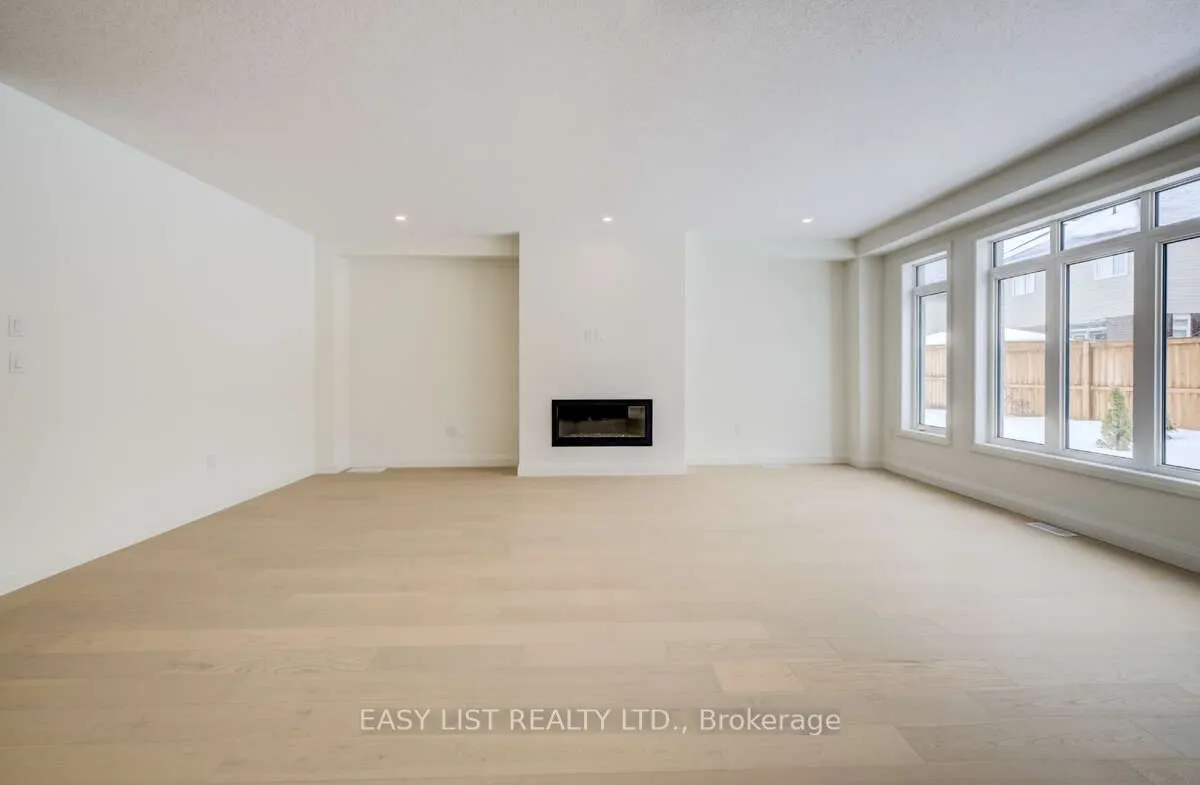 487 Black Street