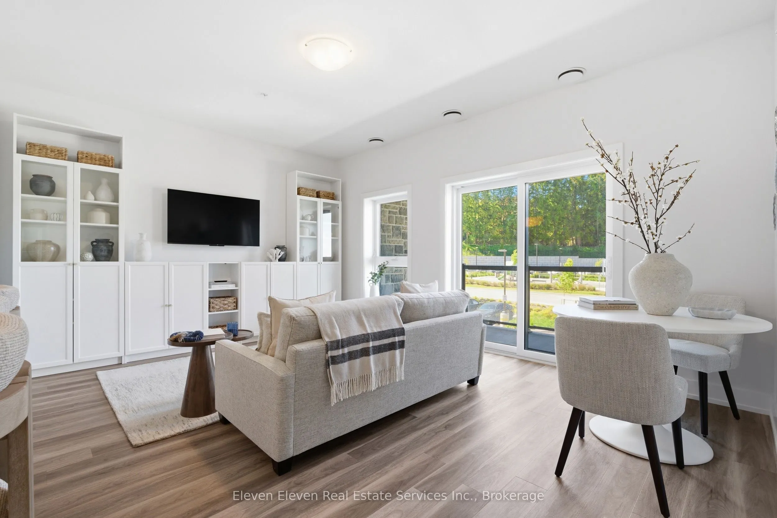 1000 LACKNER Place #605