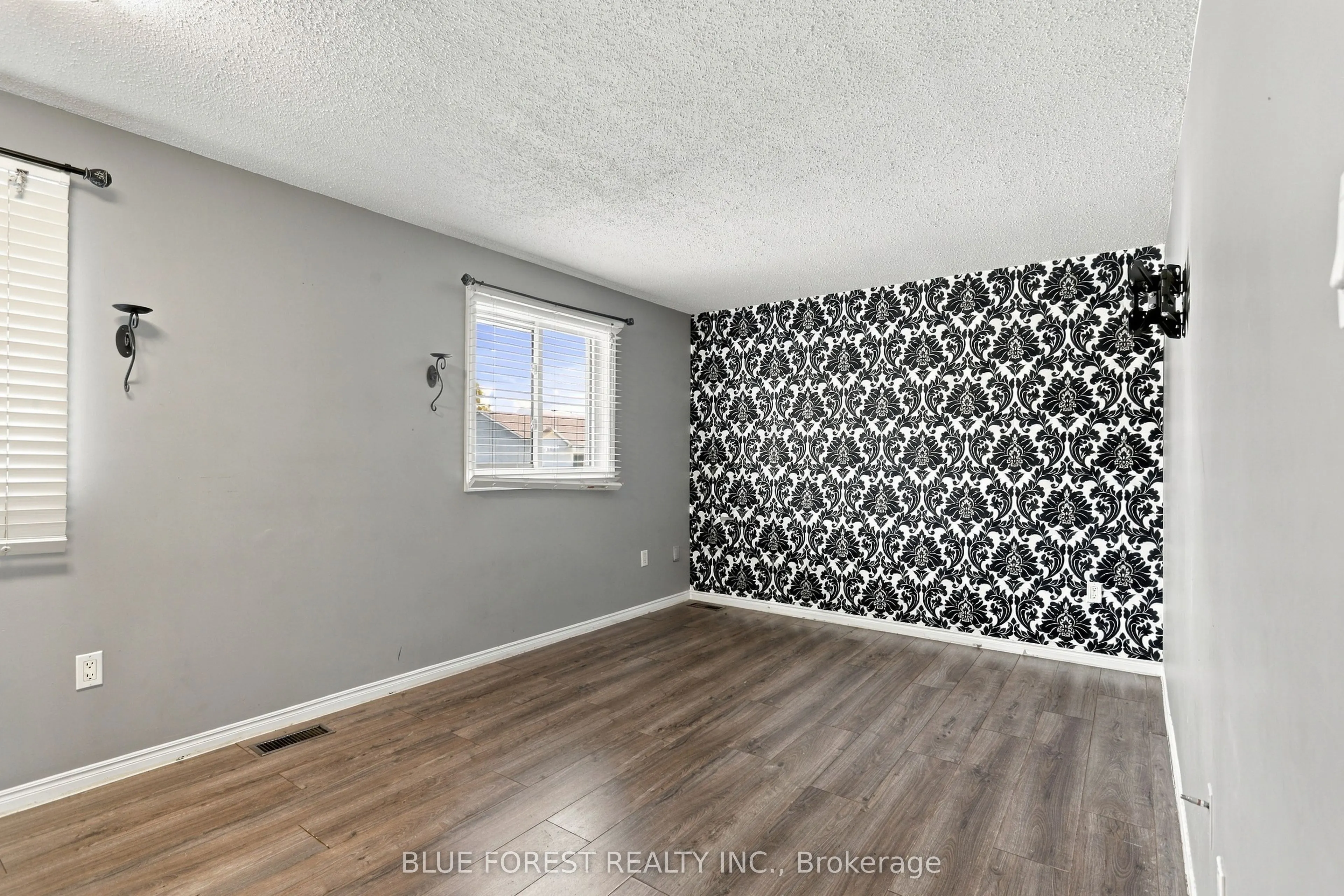 511 Admiral Drive #10
