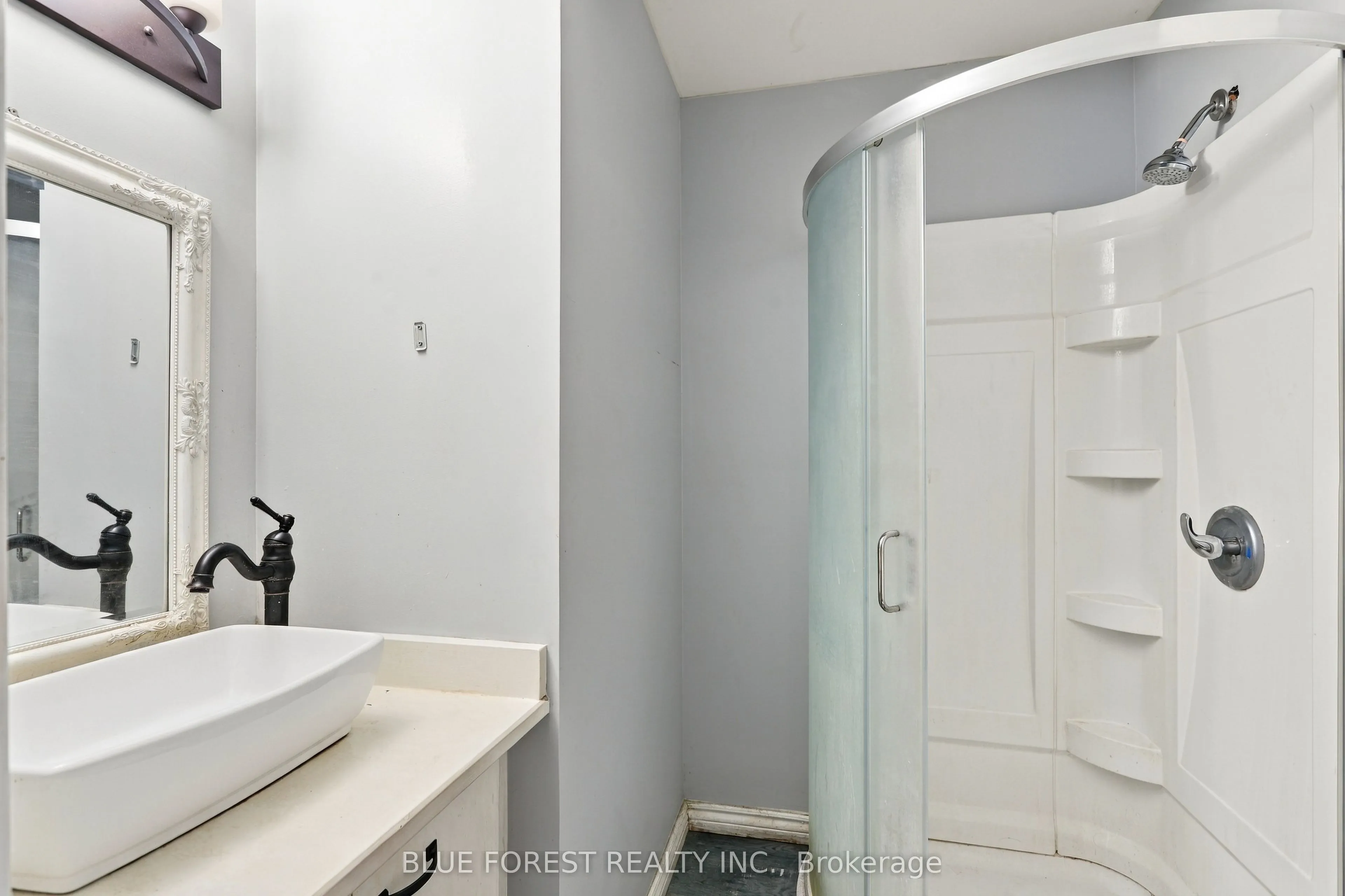 511 Admiral Drive #10