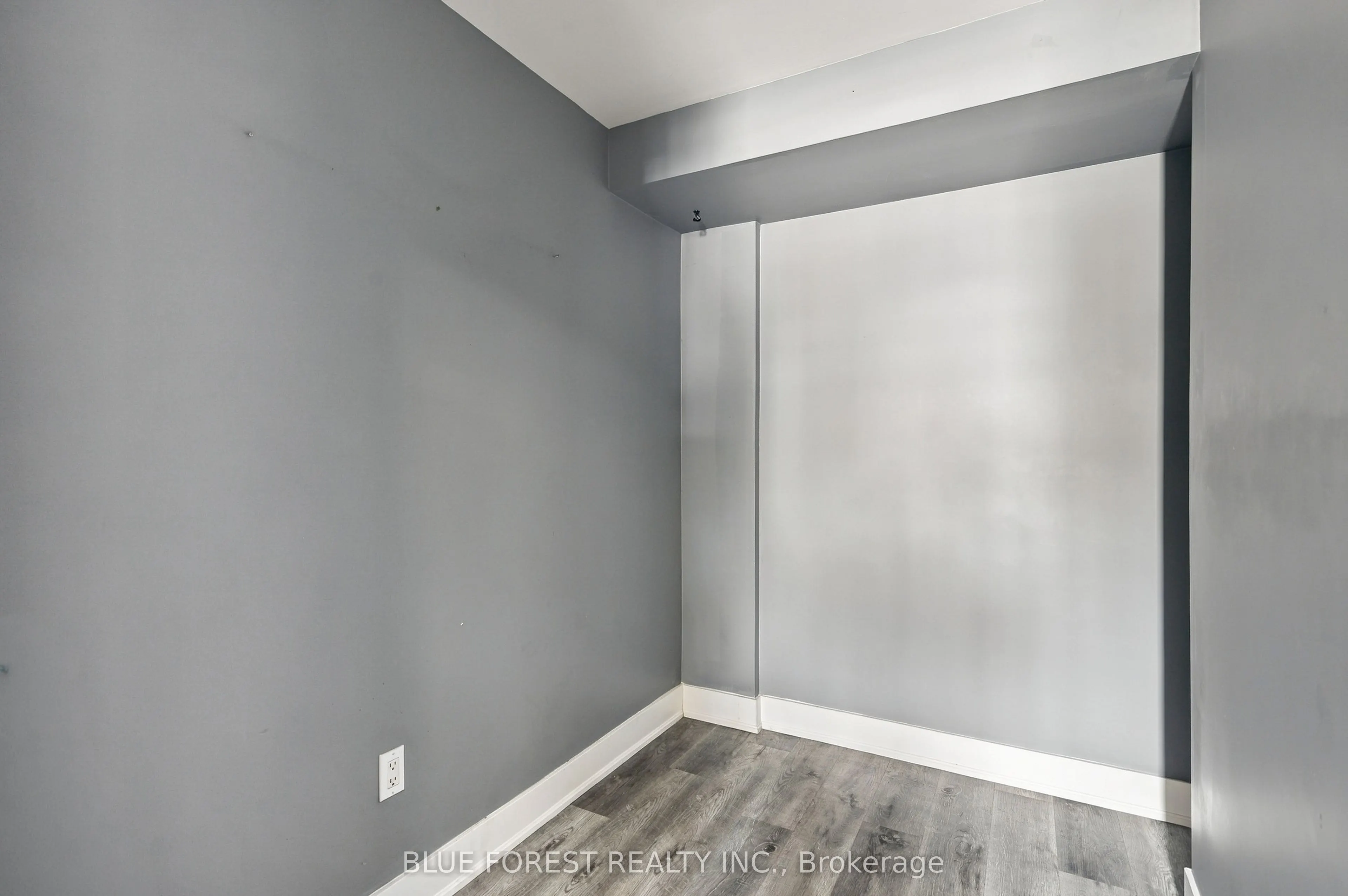 511 Admiral Drive #10