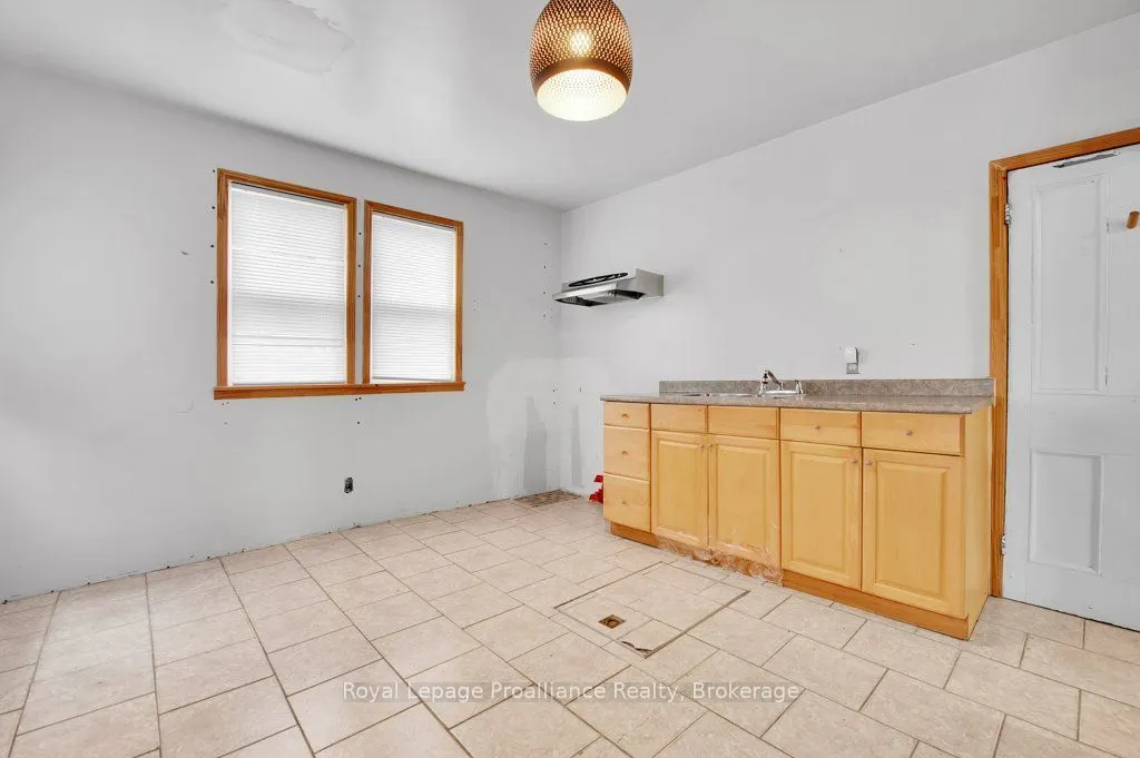 19 Bettes Street