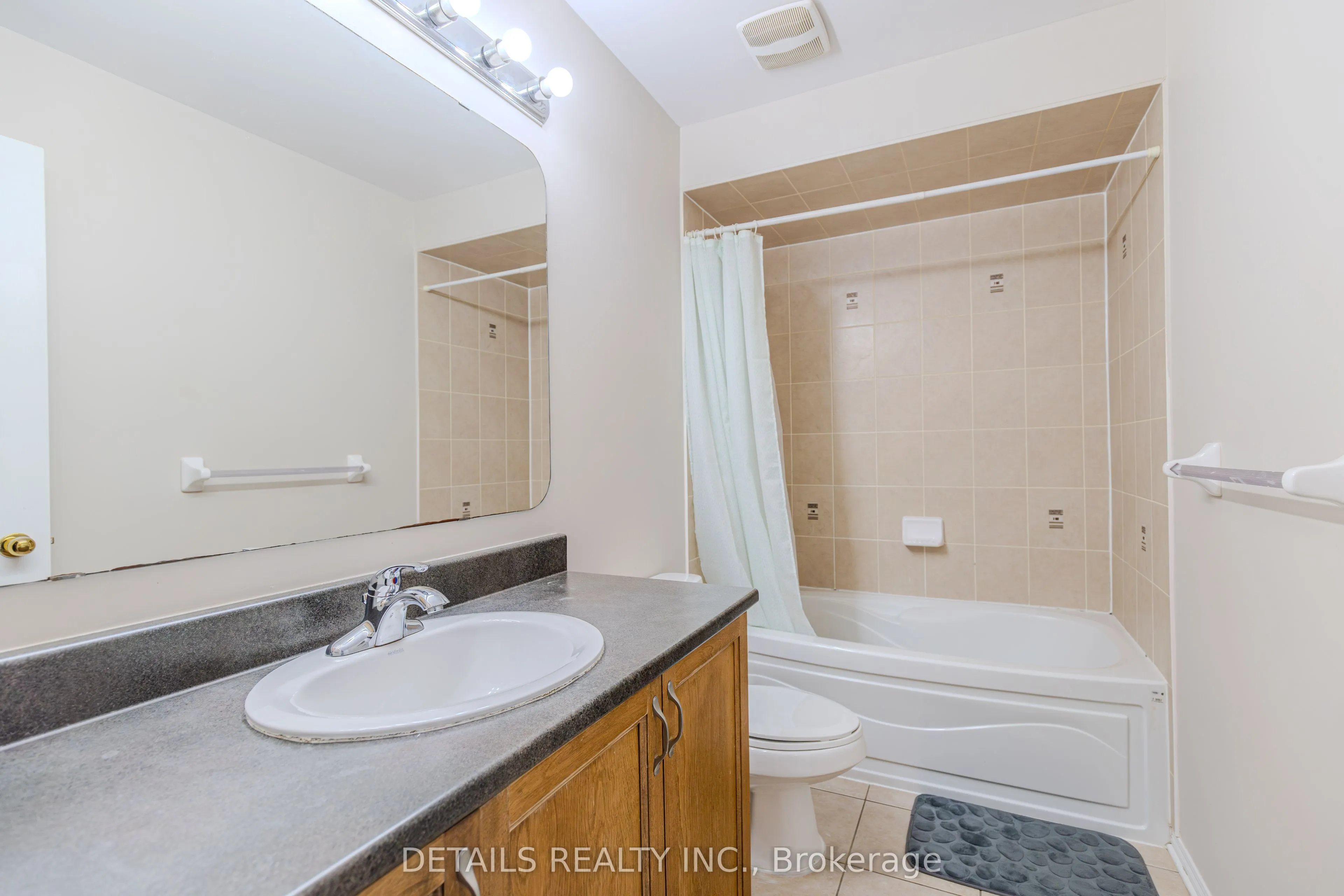 143 Gatespark Private