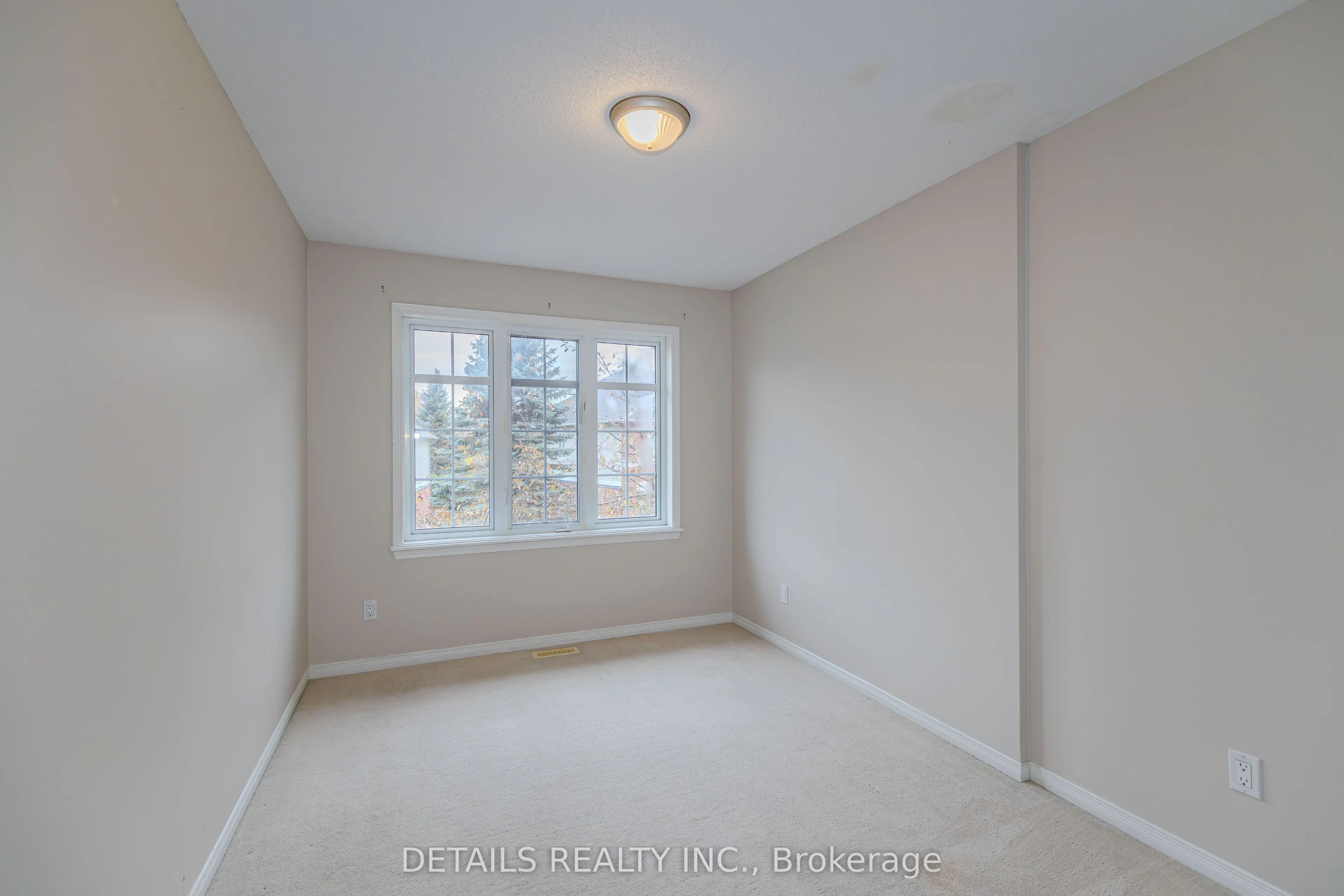143 Gatespark Private