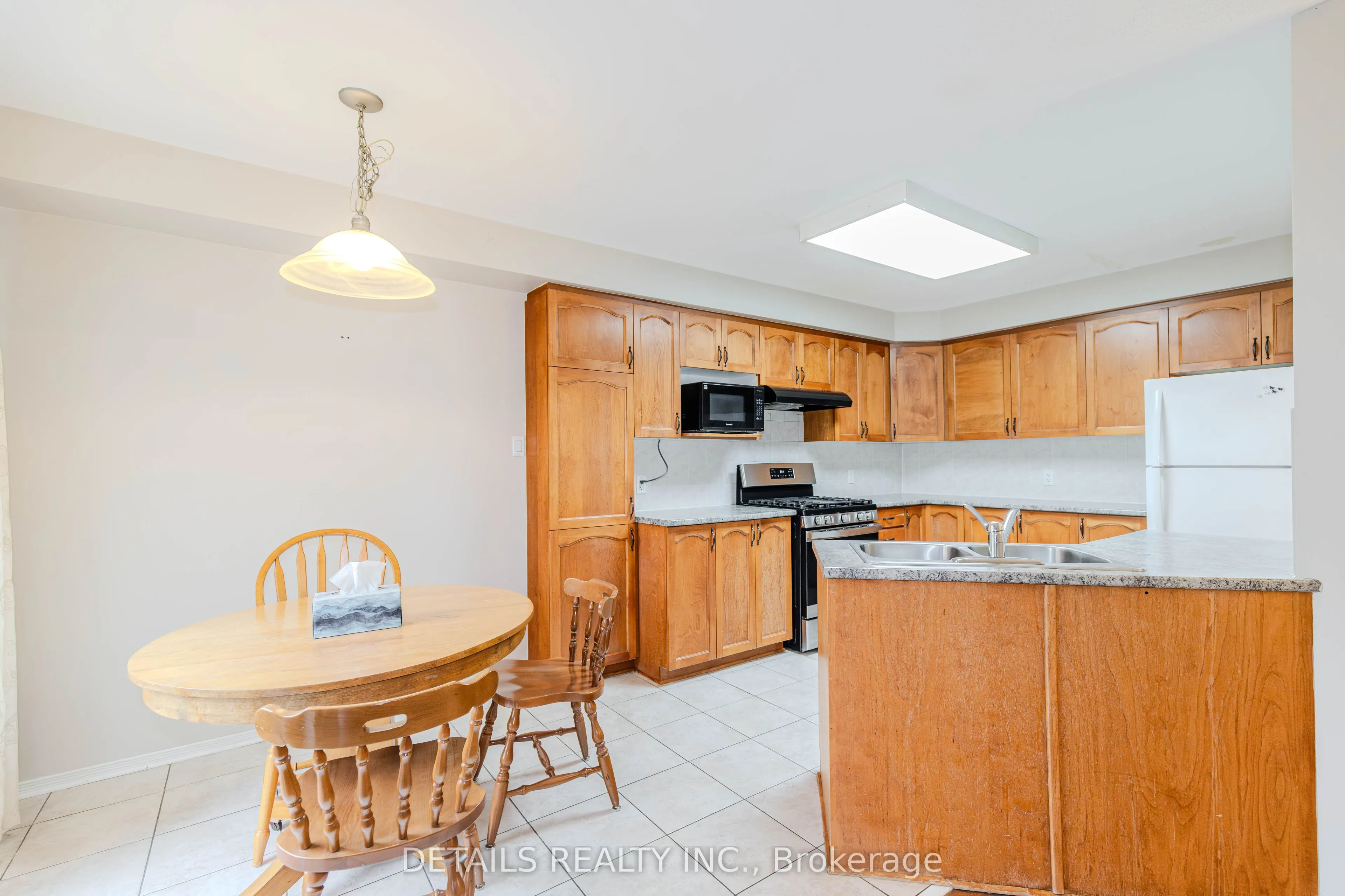 143 Gatespark Private