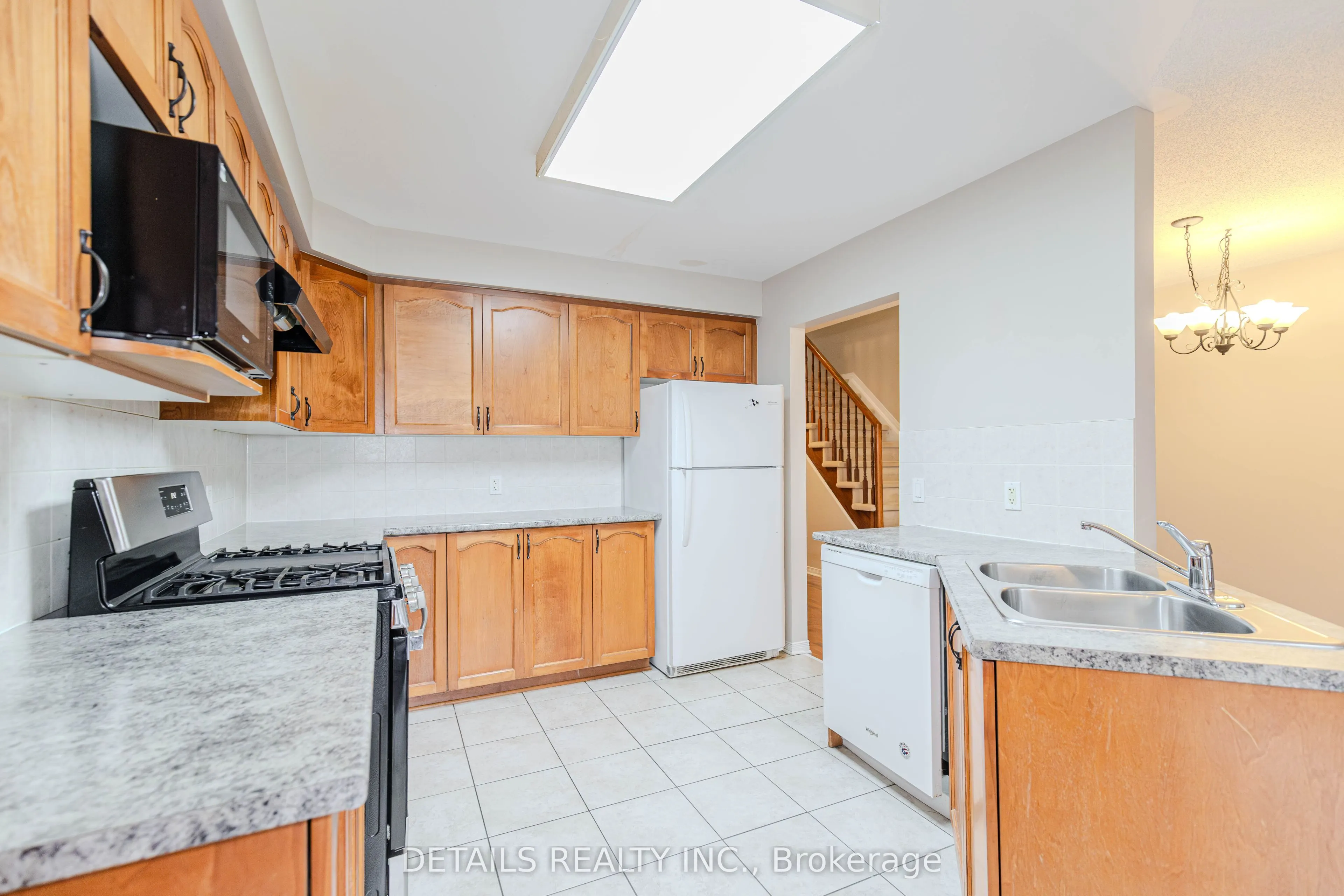 143 Gatespark Private