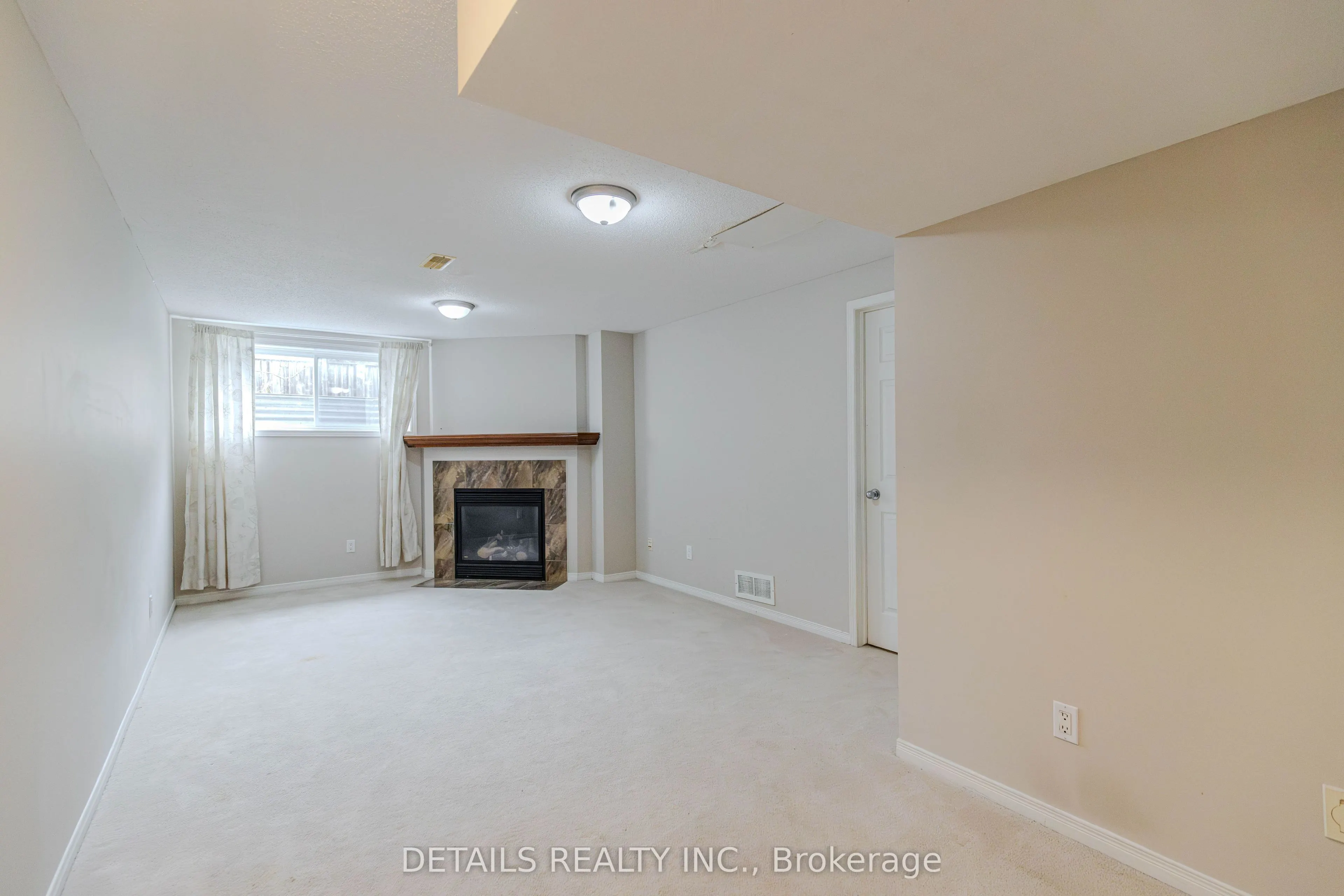 143 Gatespark Private