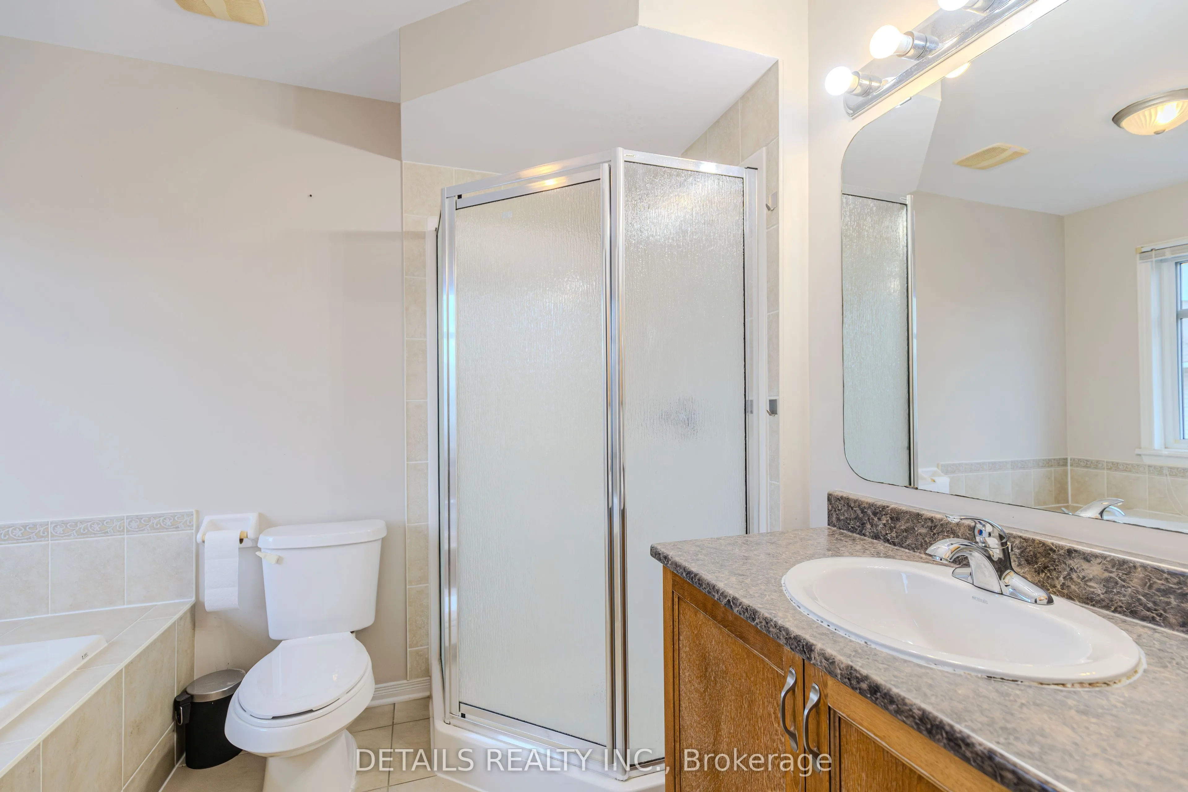 143 Gatespark Private