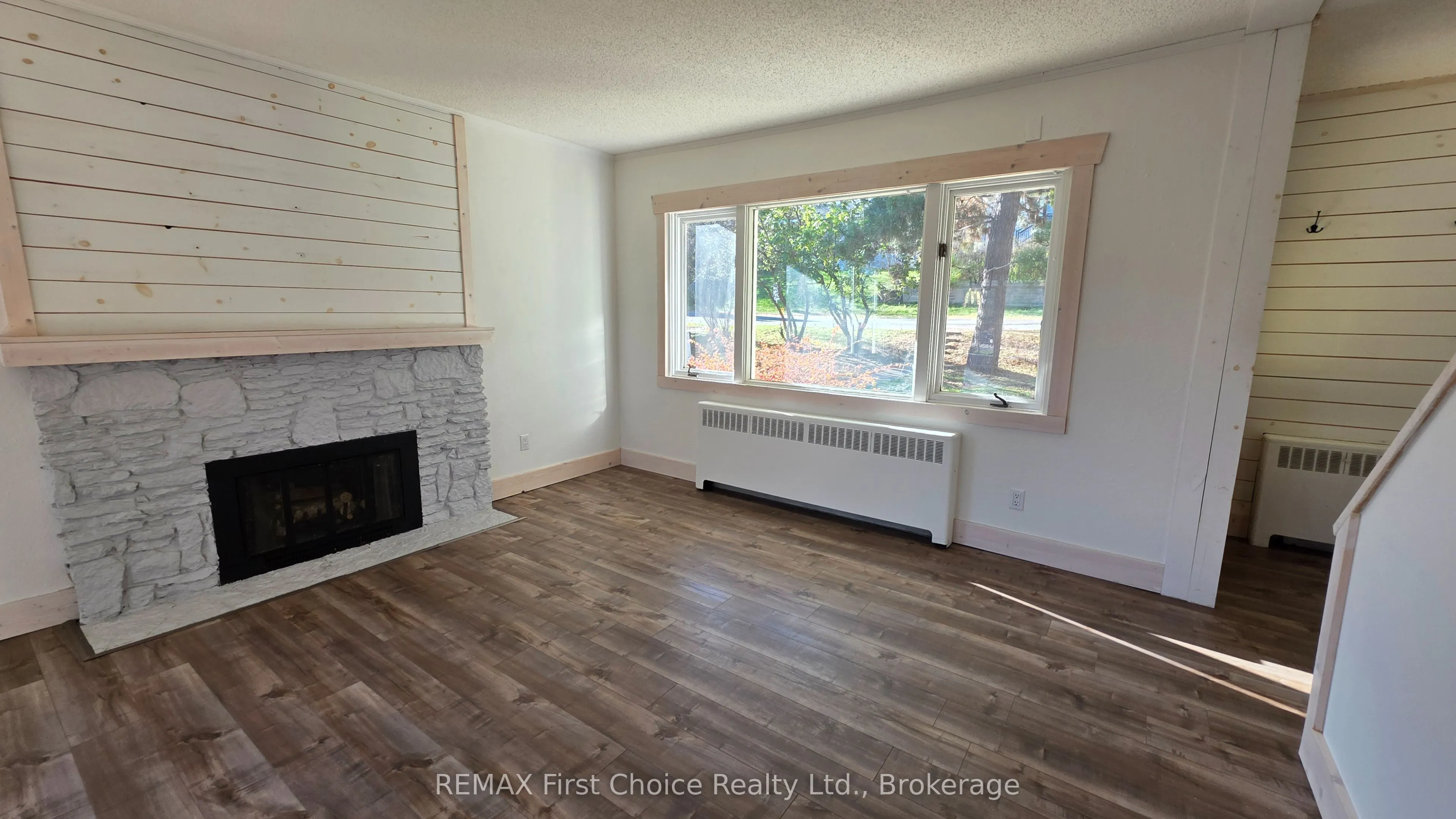 345 8th Ave Avenue S