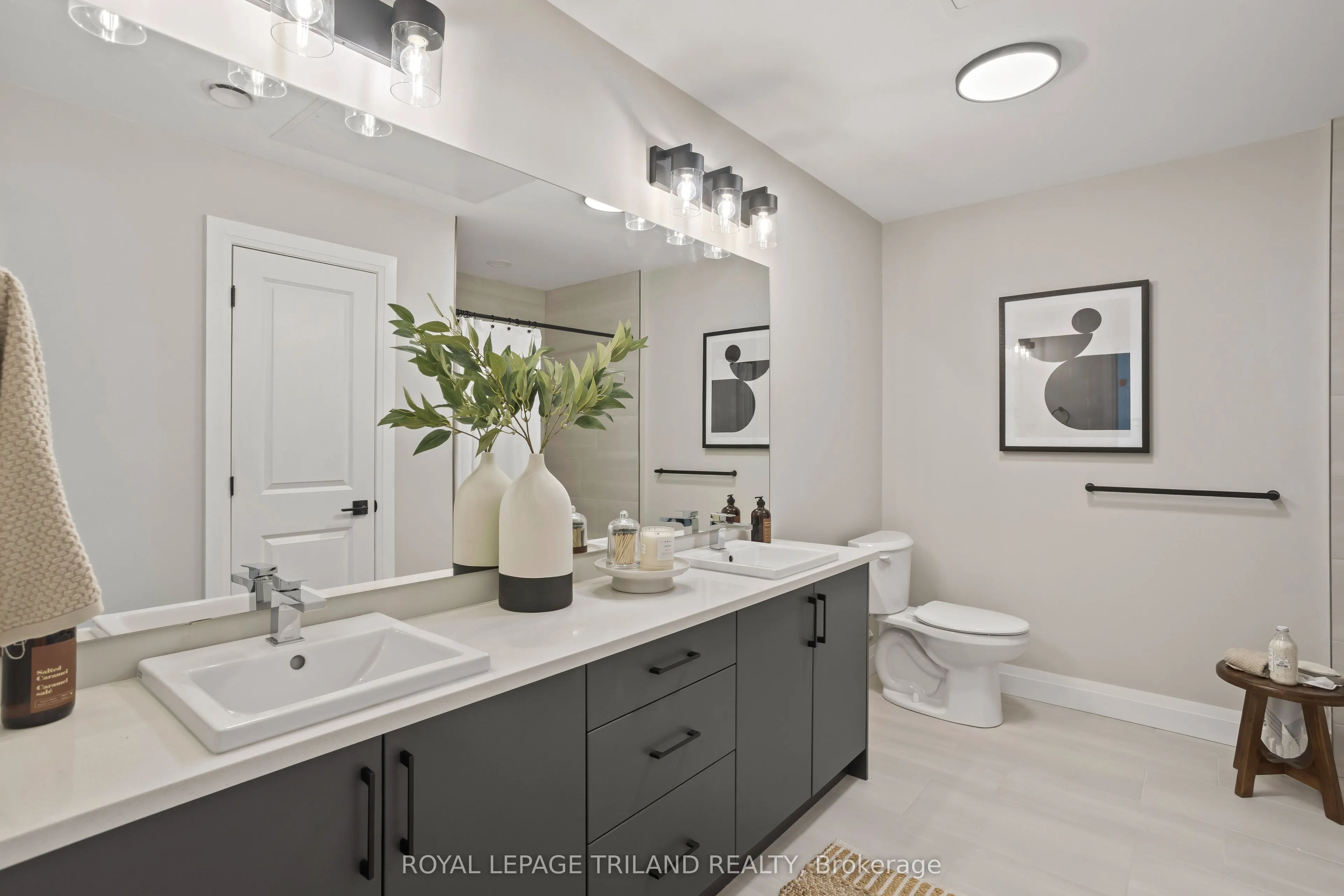 33318 Richmond Street #305