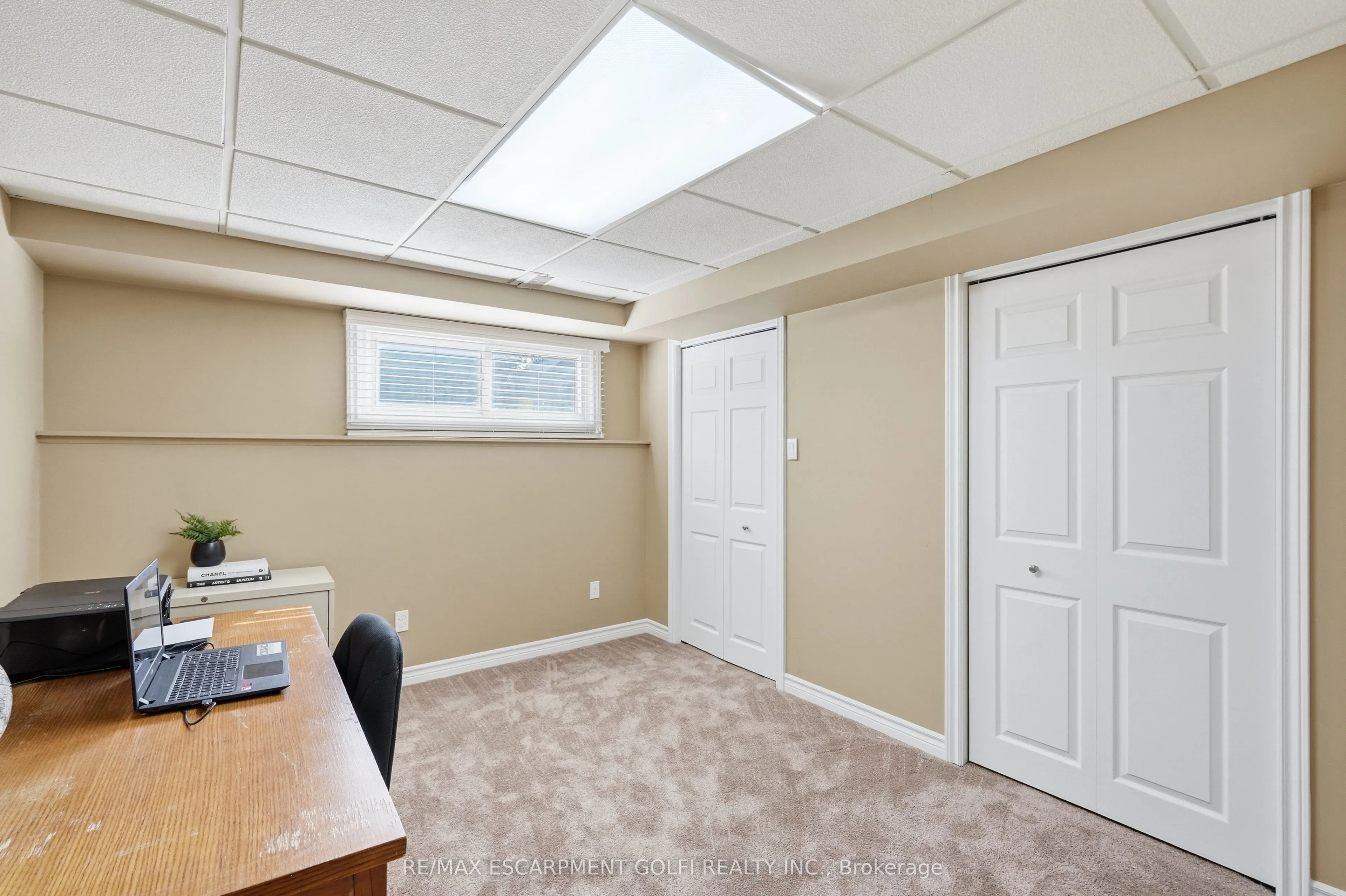 99 Lynden Hill Crescent