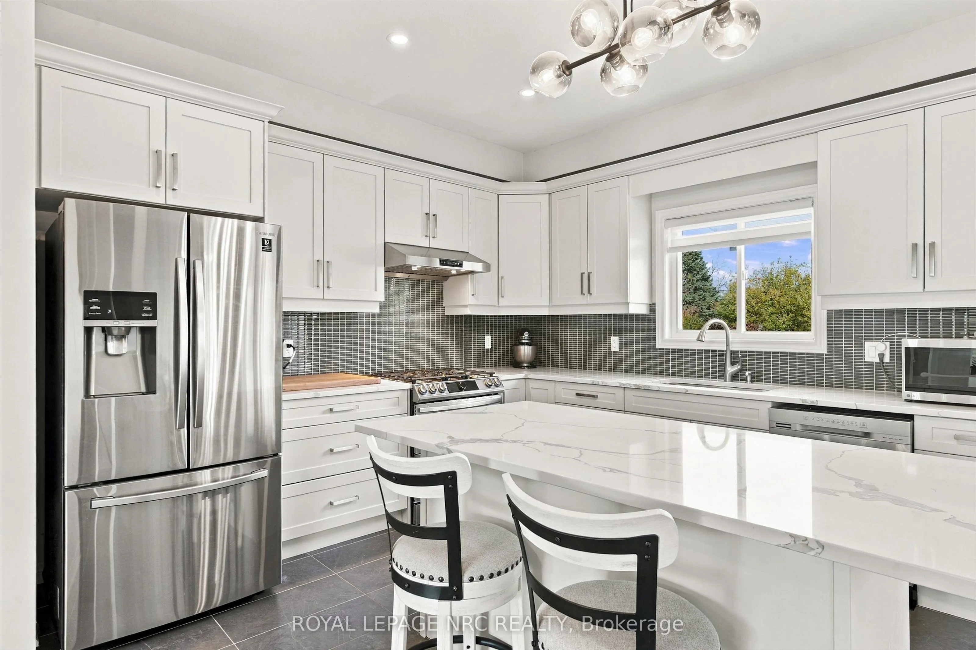 3606 Carolinia Court