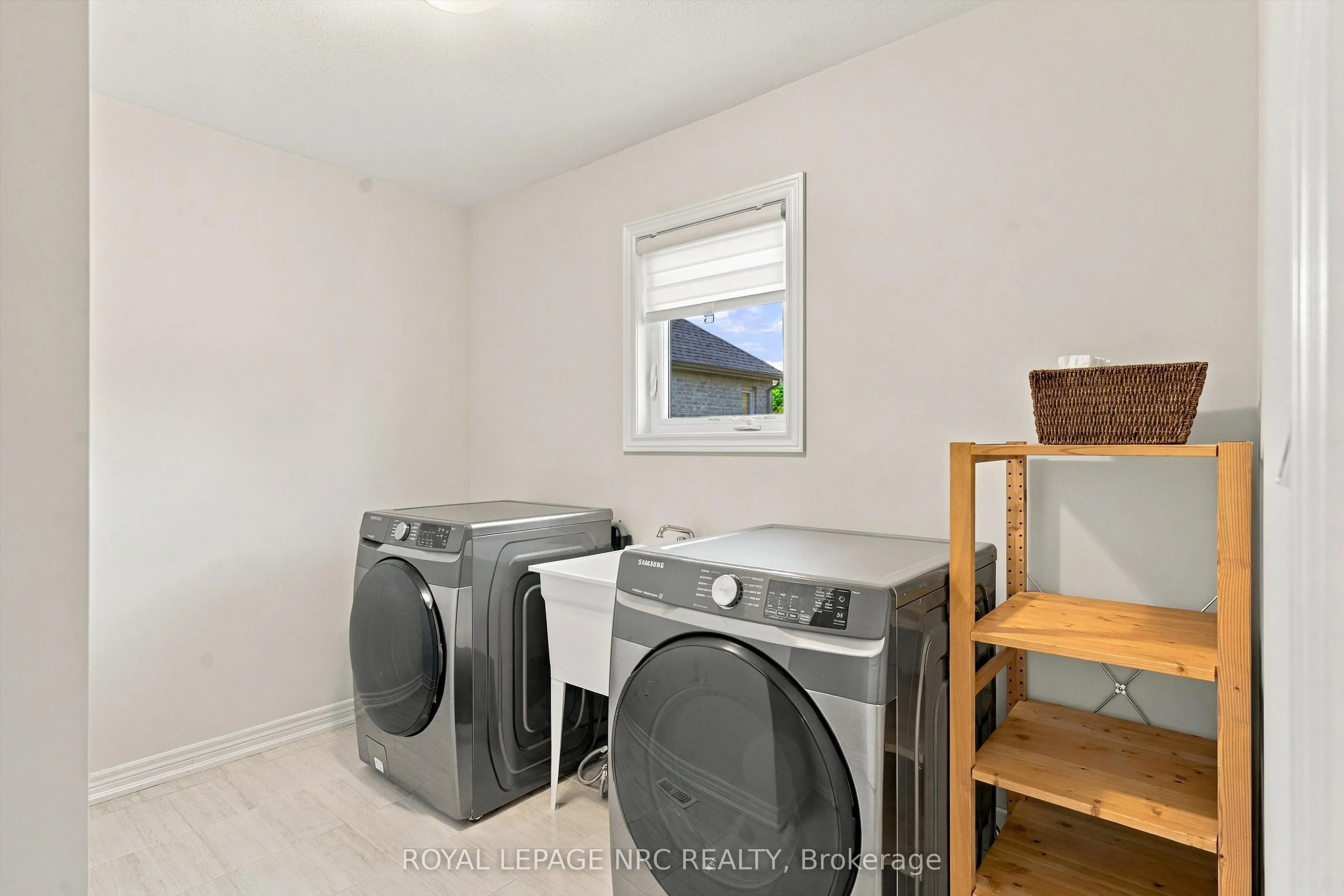 3606 Carolinia Court