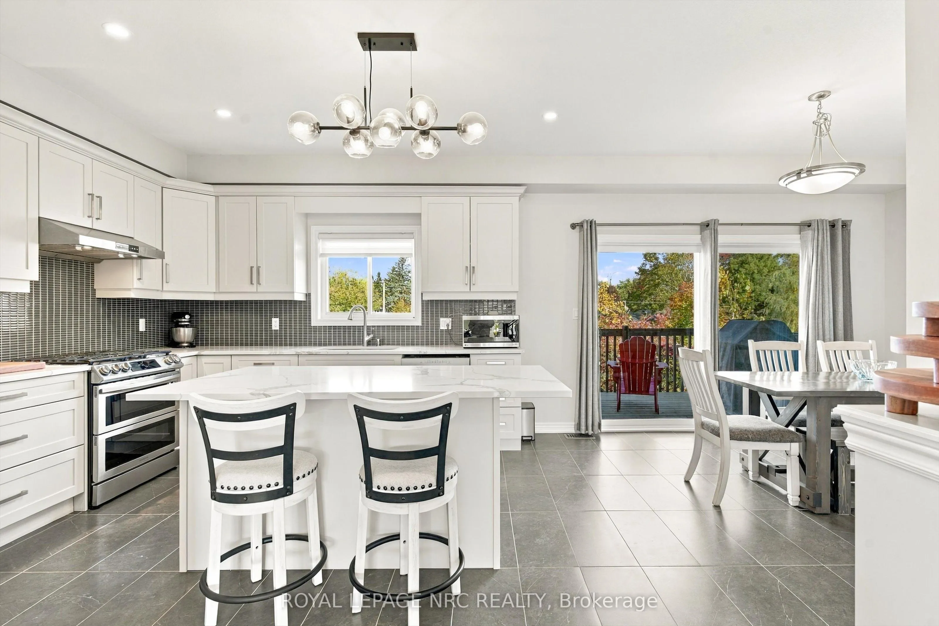 3606 Carolinia Court